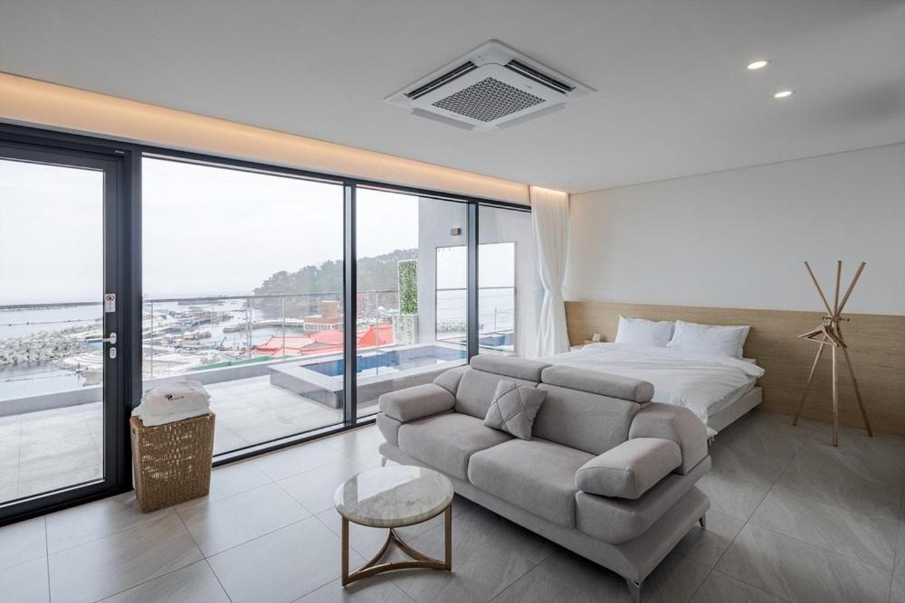 One-Bedroom Villa photo 1