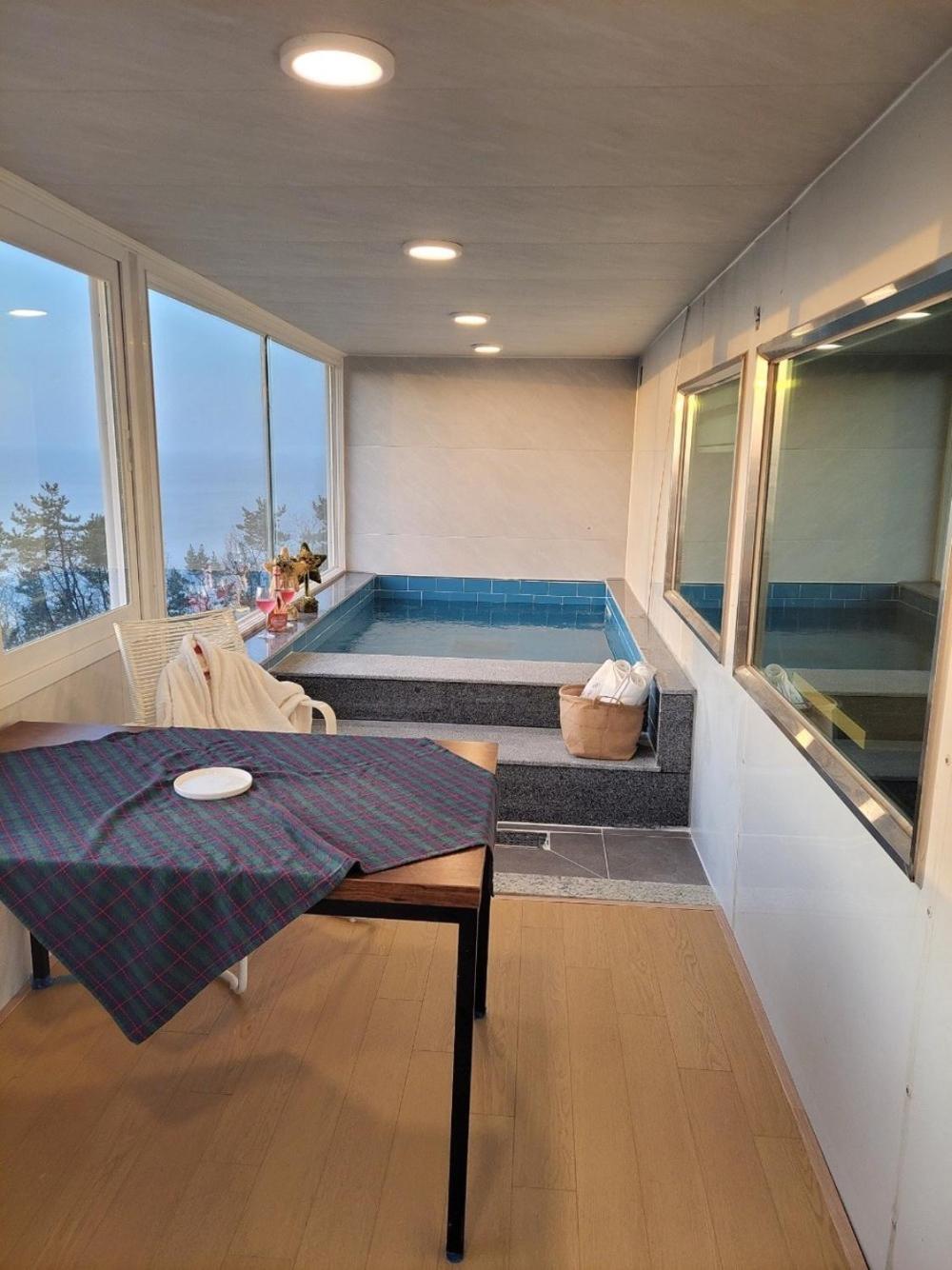 One-Bedroom Villa photo 2