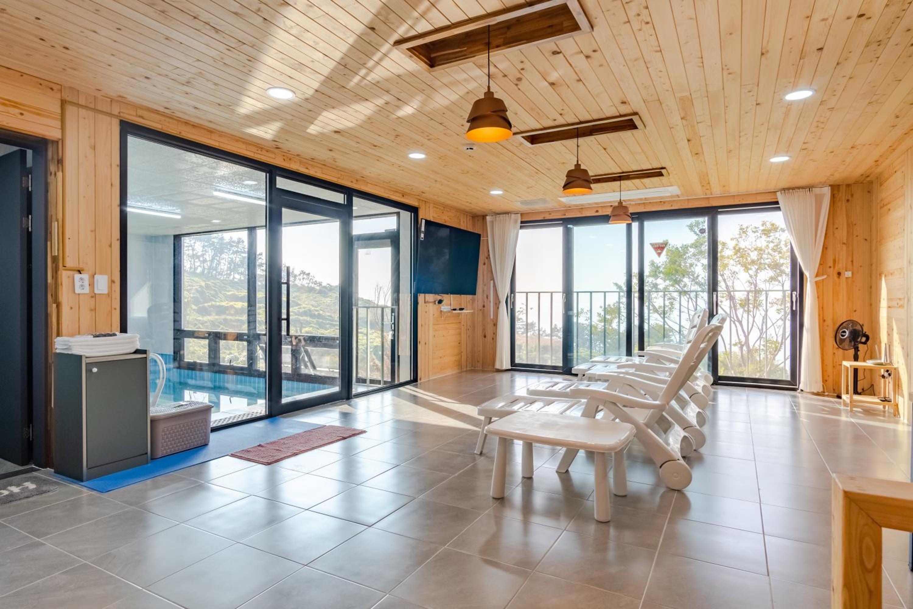 One-Bedroom Villa photo 2