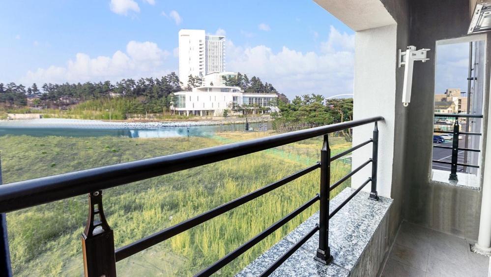 Double Room With Sea View - Photo 5