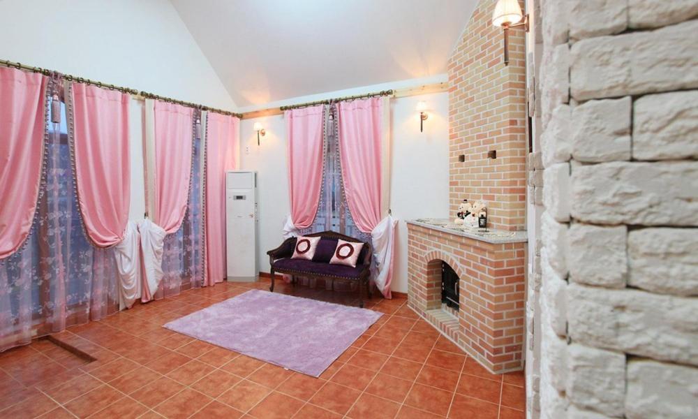 Double Room - Photo 2