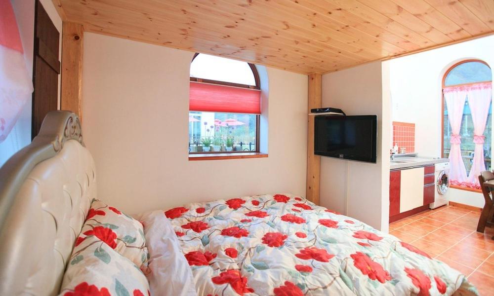 Double Room - Photo 3
