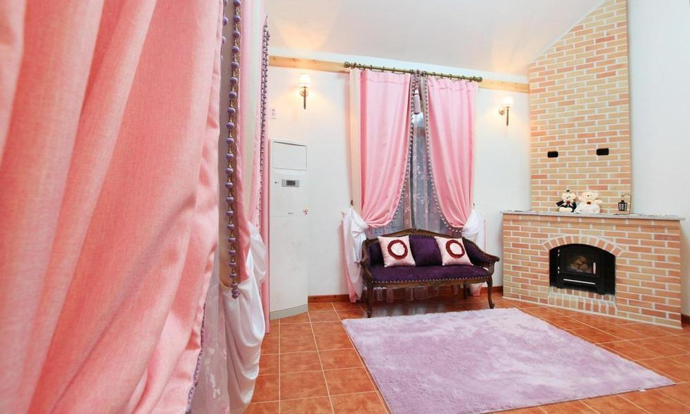 Double Room - Photo 8