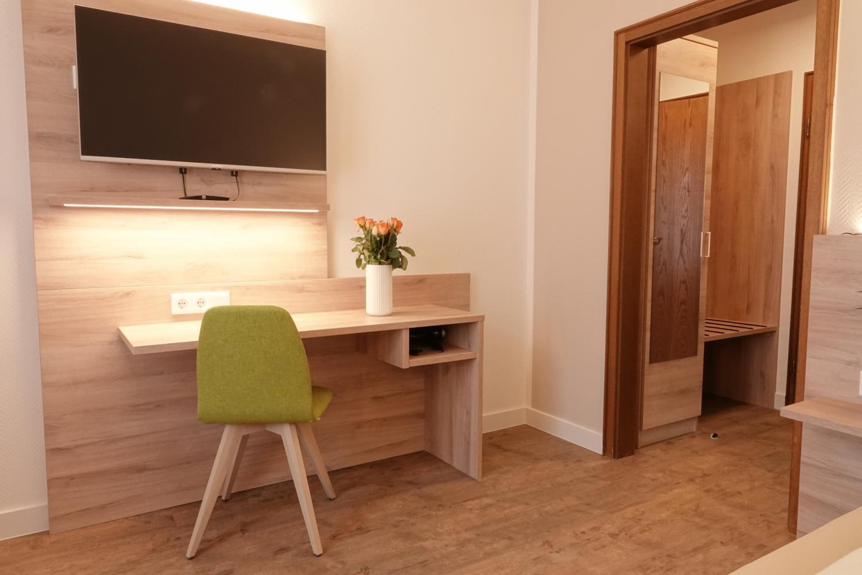 Double Room - Photo 4