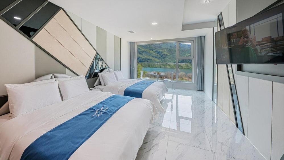 Double Room - Photo 2