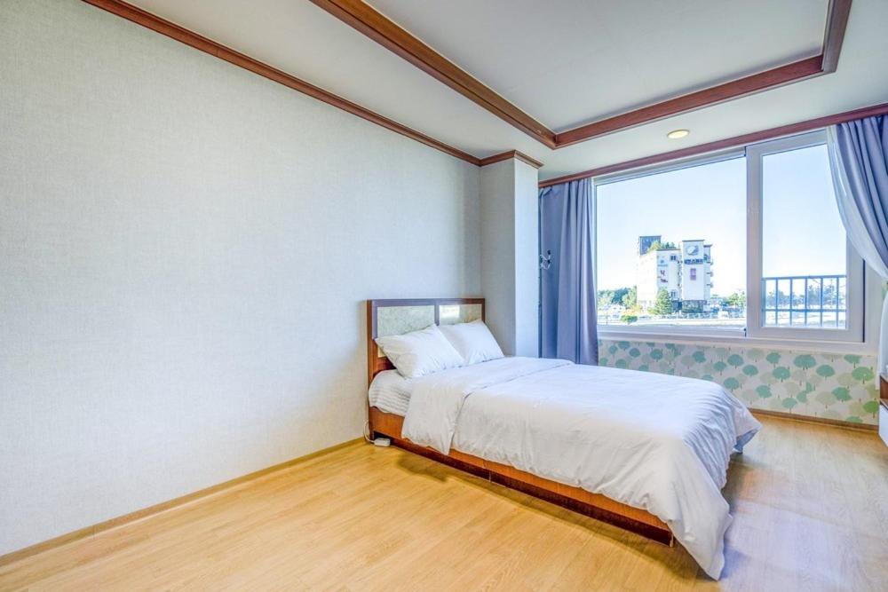 Double Room - Photo 6