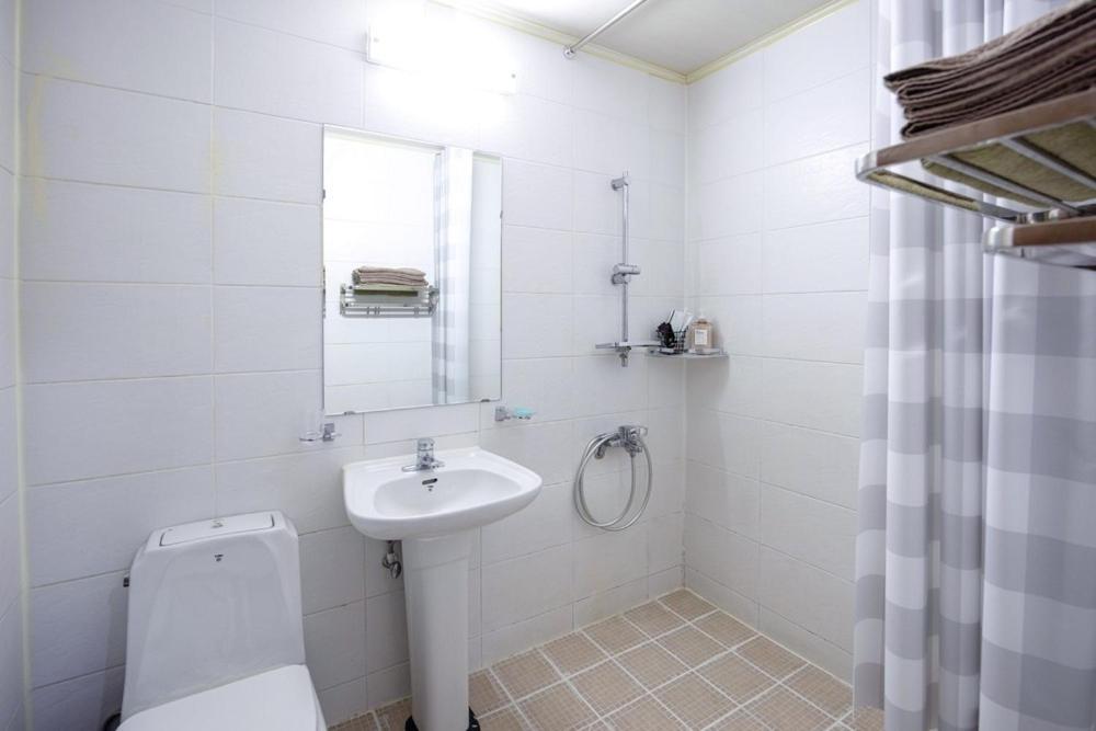 Double Room - Photo 3