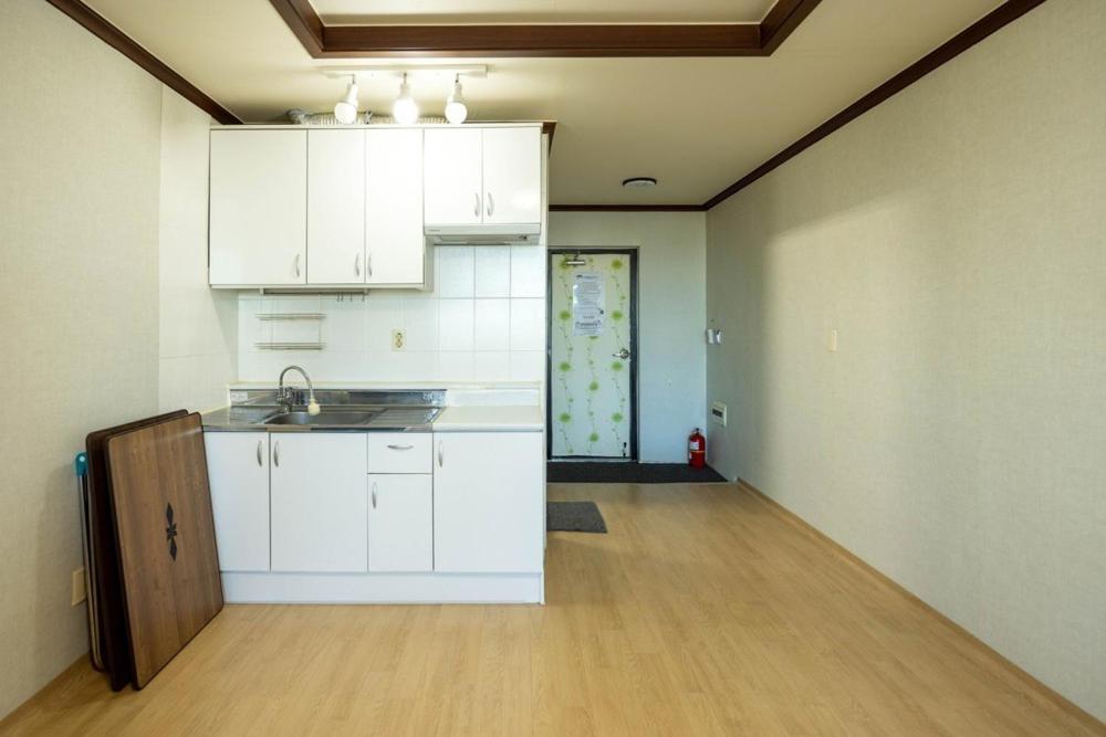 Double Room - Photo 15