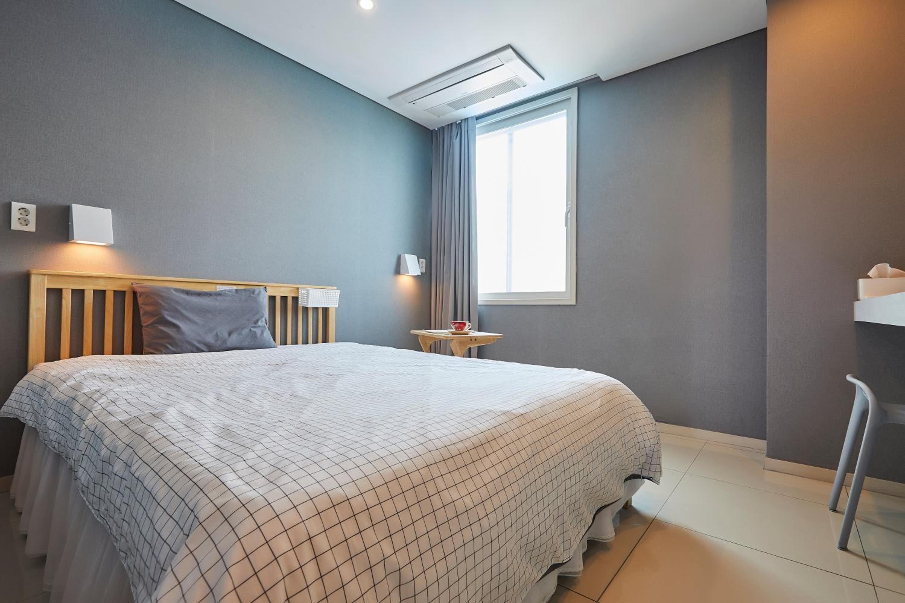 Single Room - Photo 1
