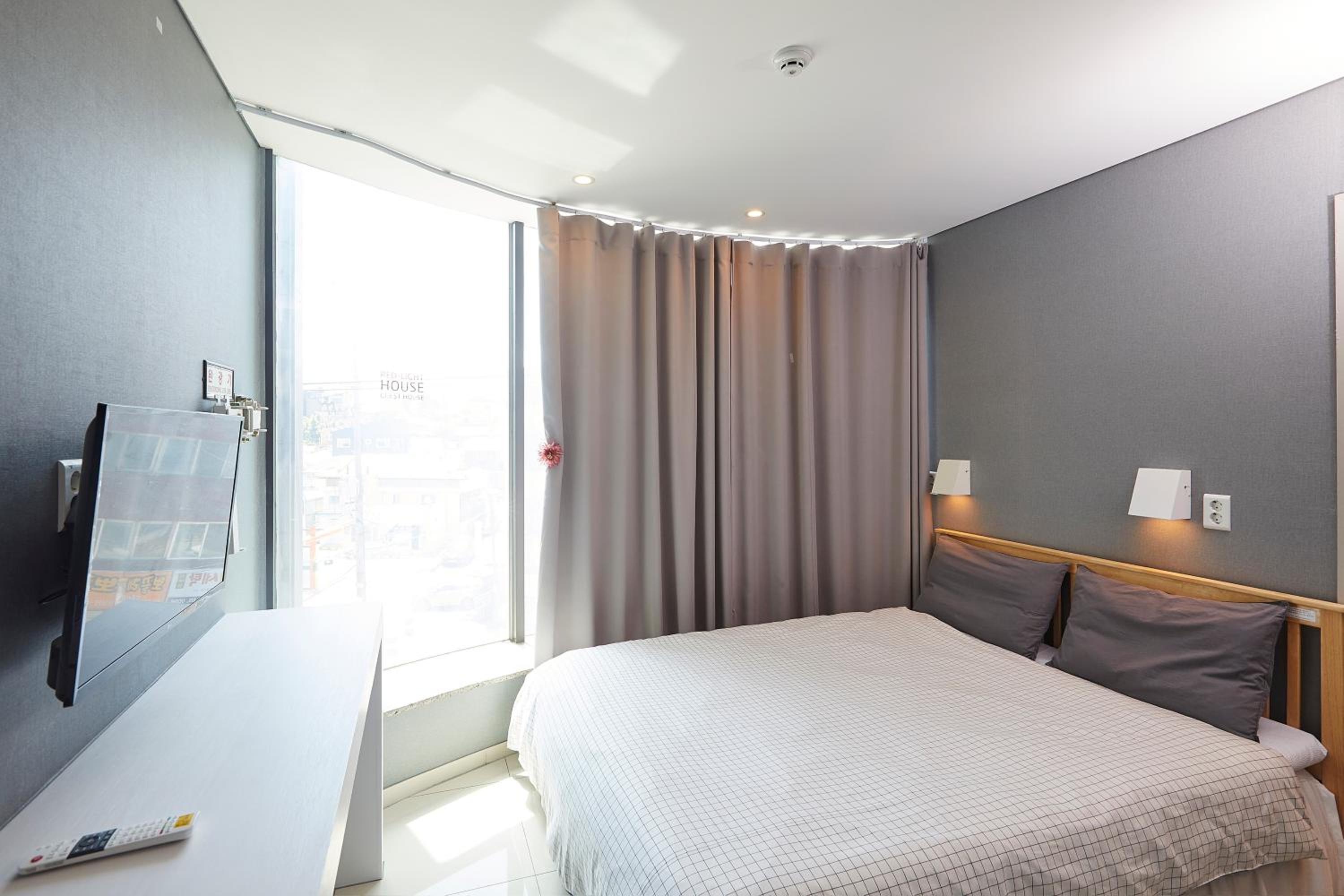Double Room 2 - Photo 12