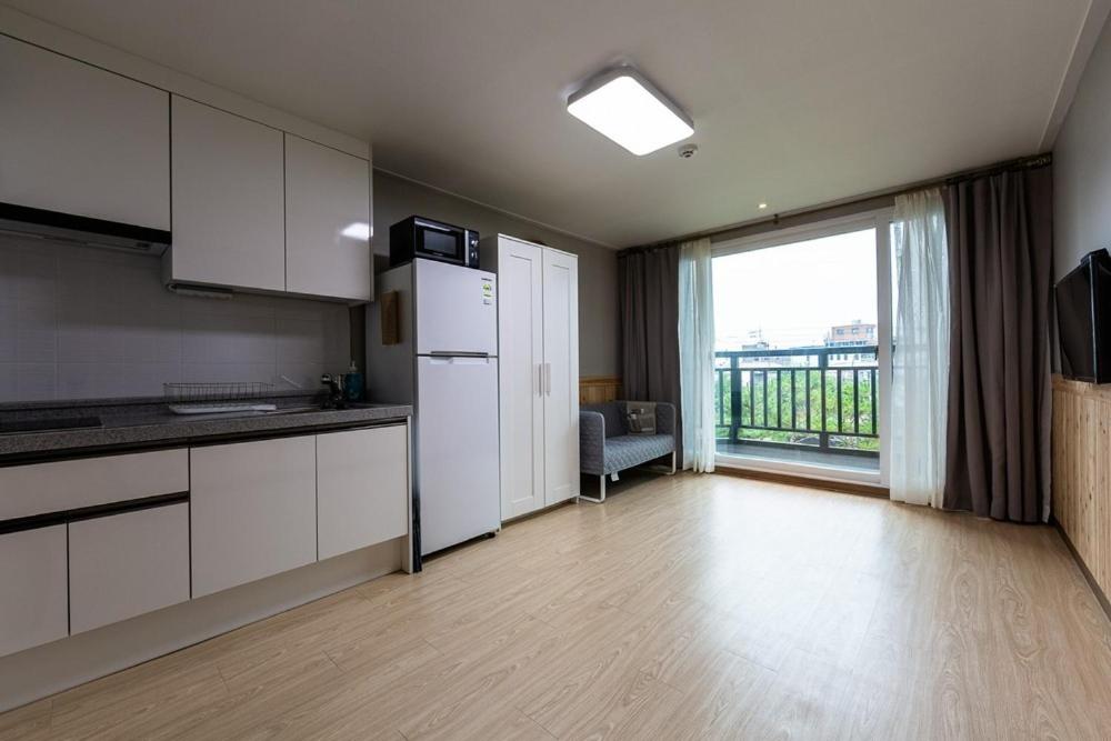 Double Room 6 photo 3