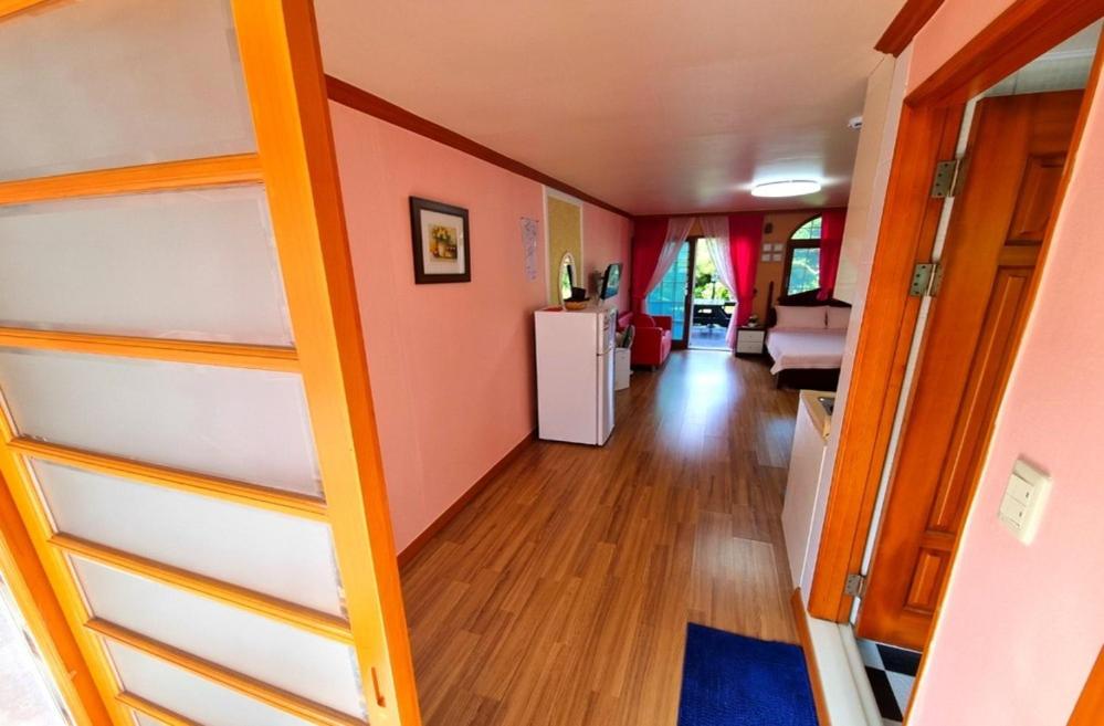 Double Room 6 photo 1