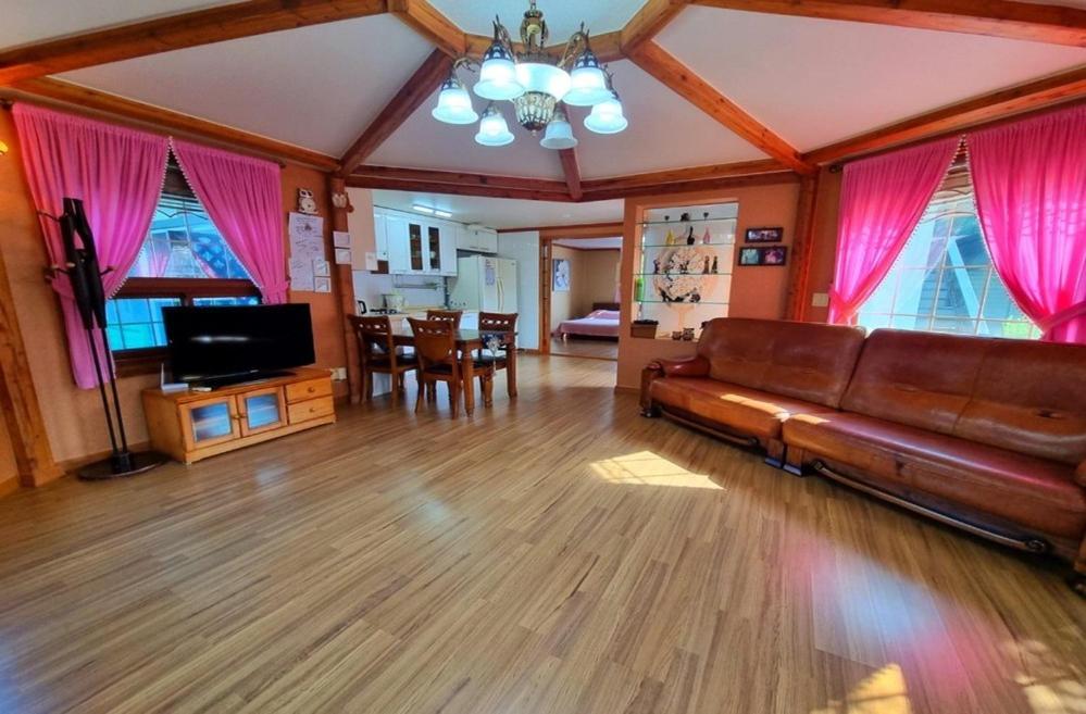 quadruple room 2 photo 2