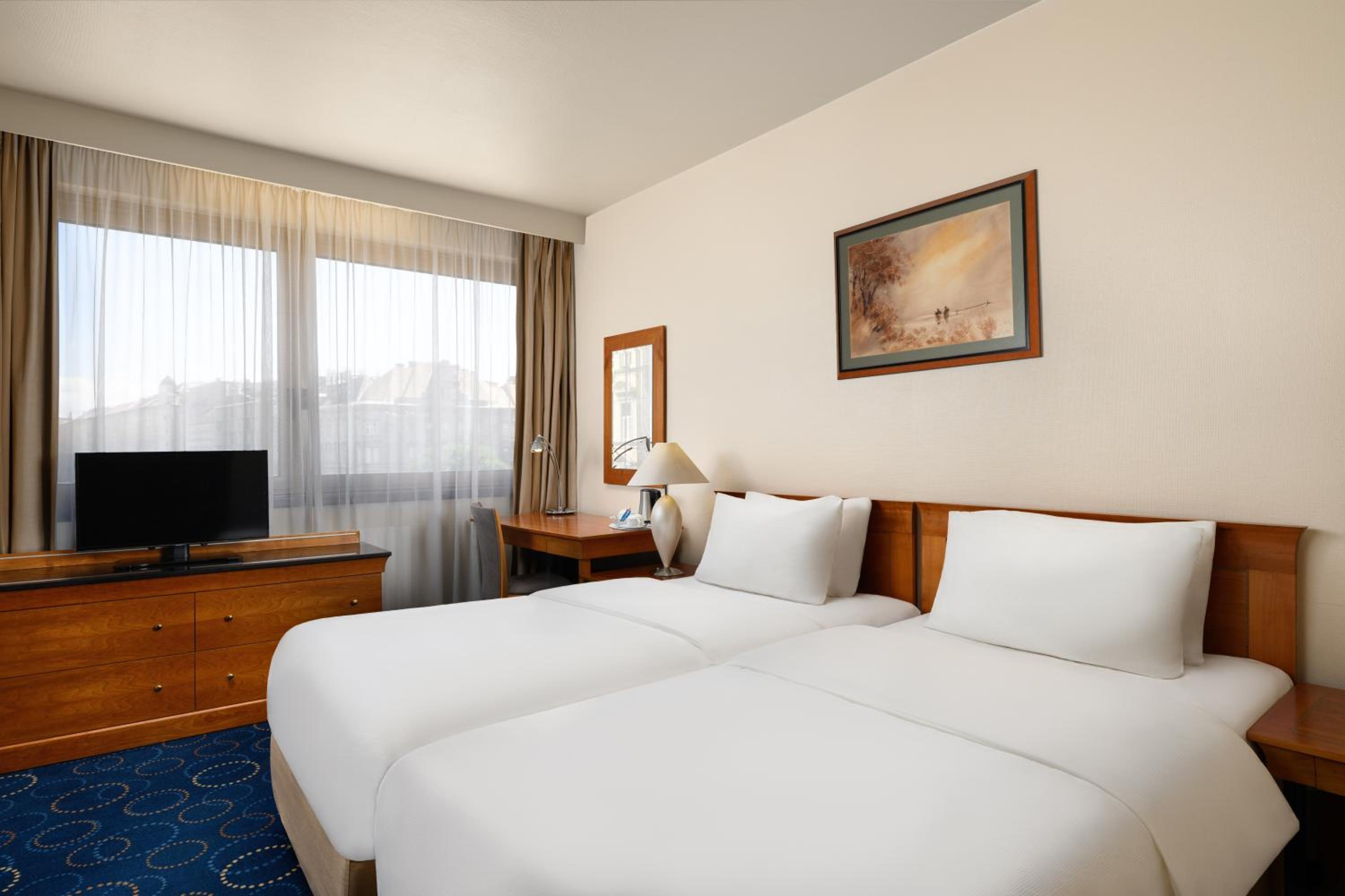 Standard Plus Twin Room