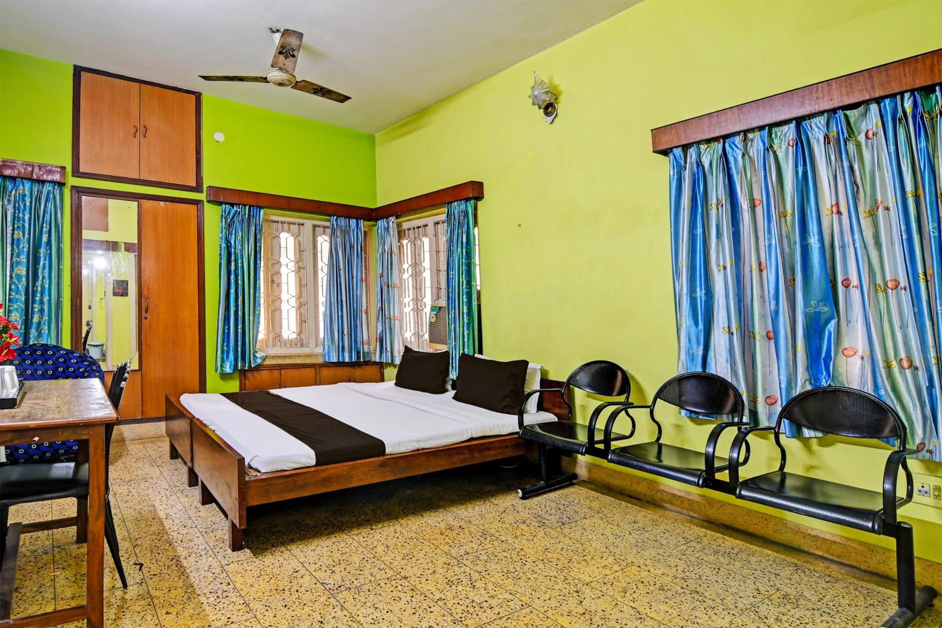 Classic Triple Room