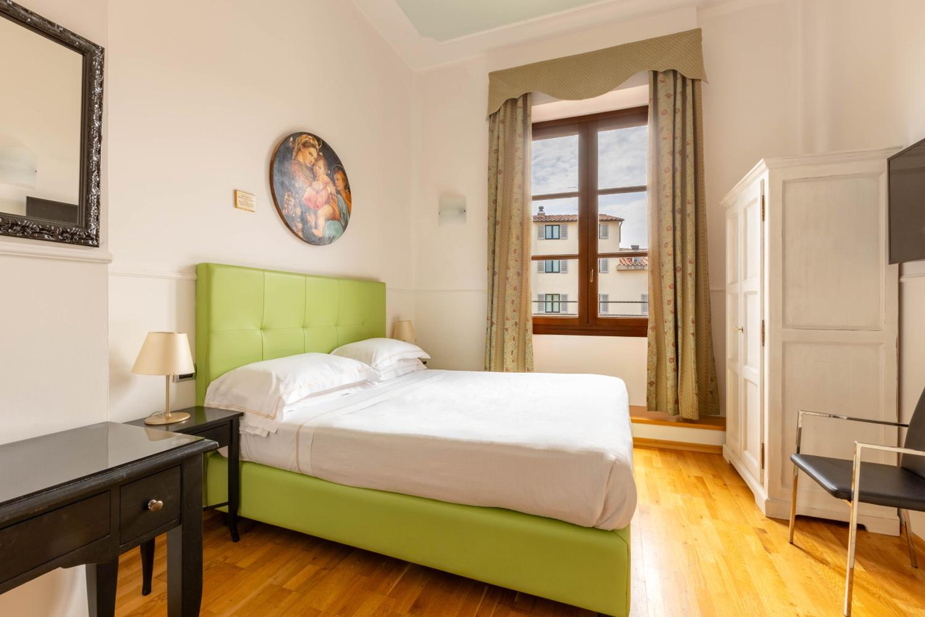 Double Room (1 Adult)