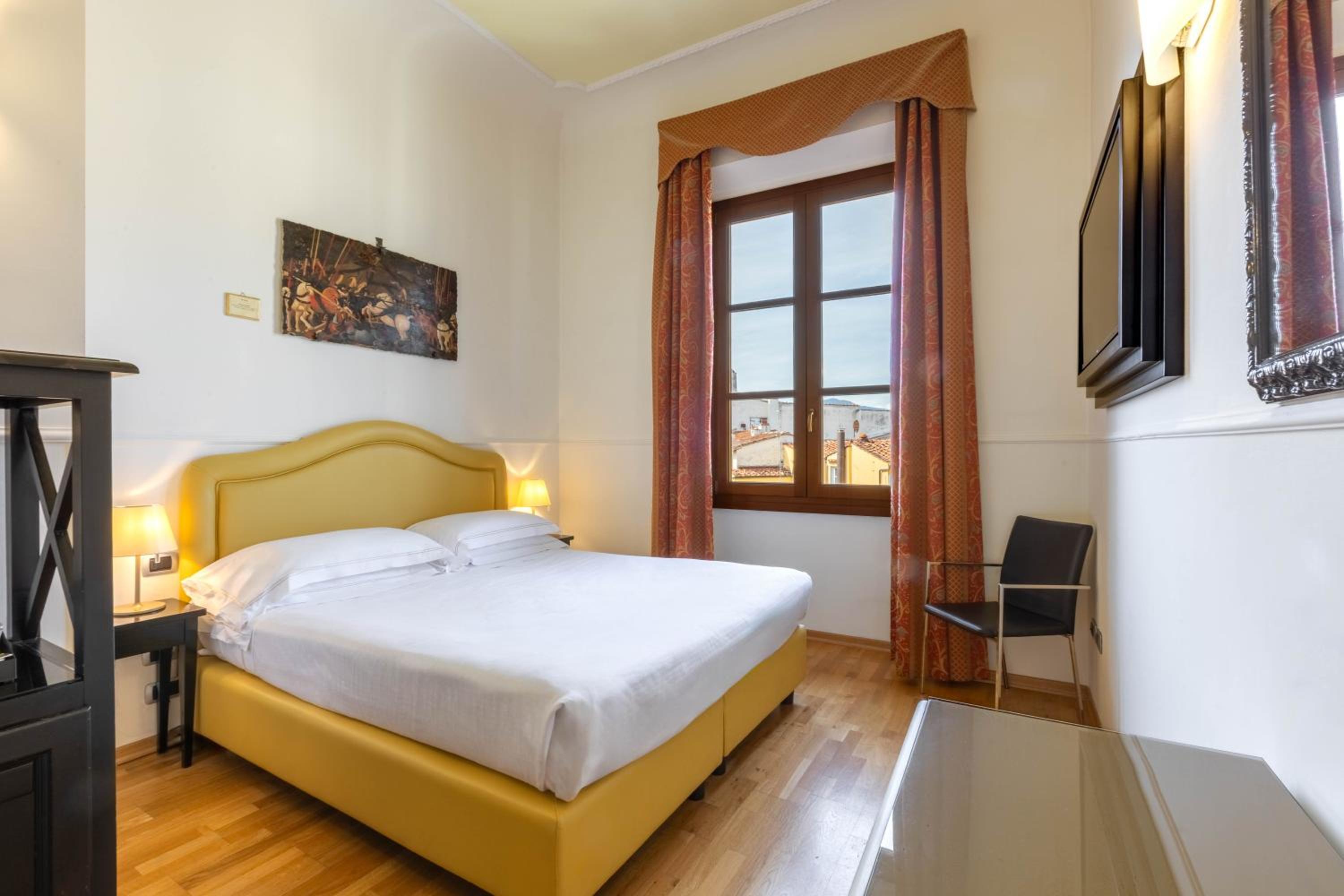 Double Room (1 Adult)