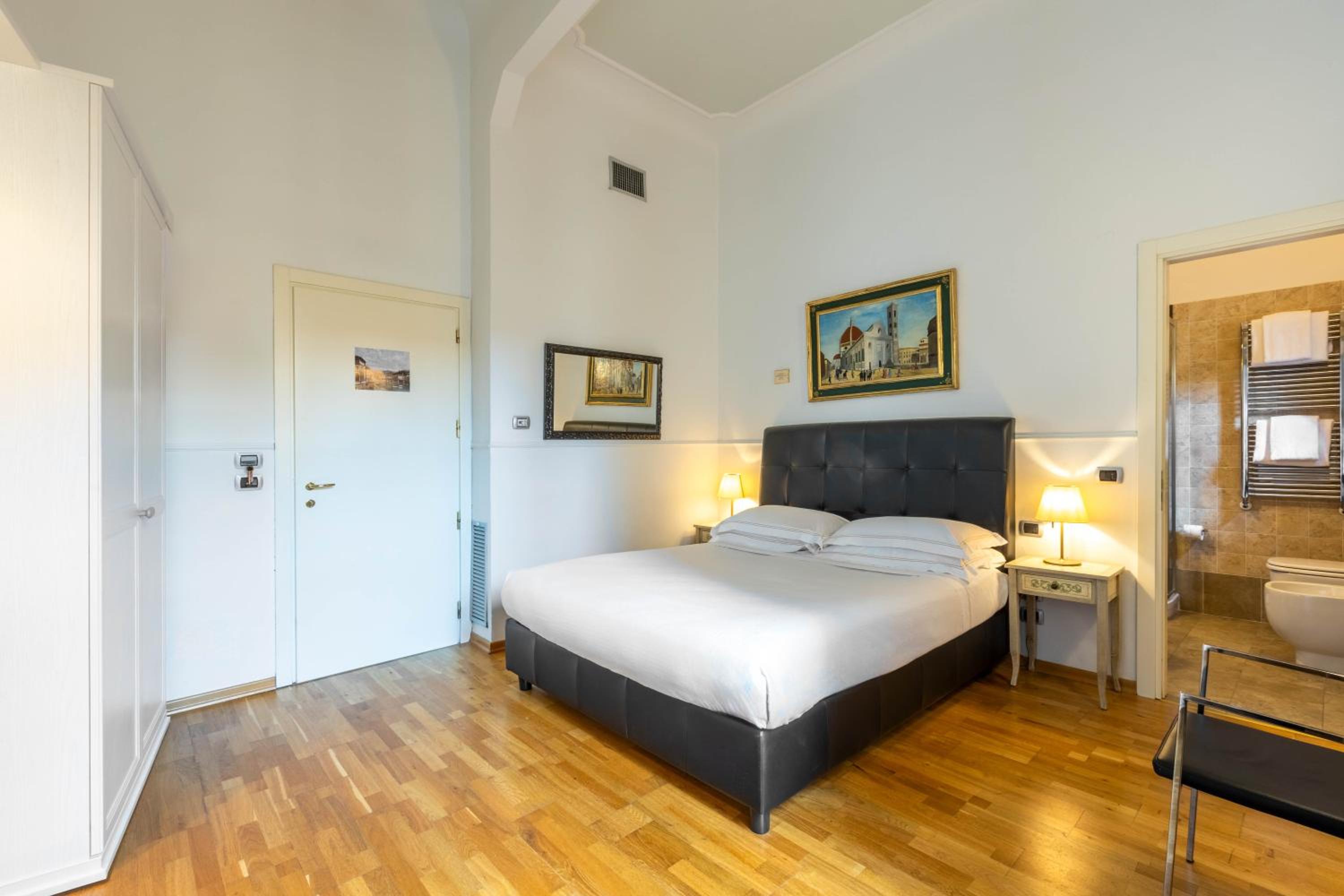Double Room (1 Adult) thumbnail 5