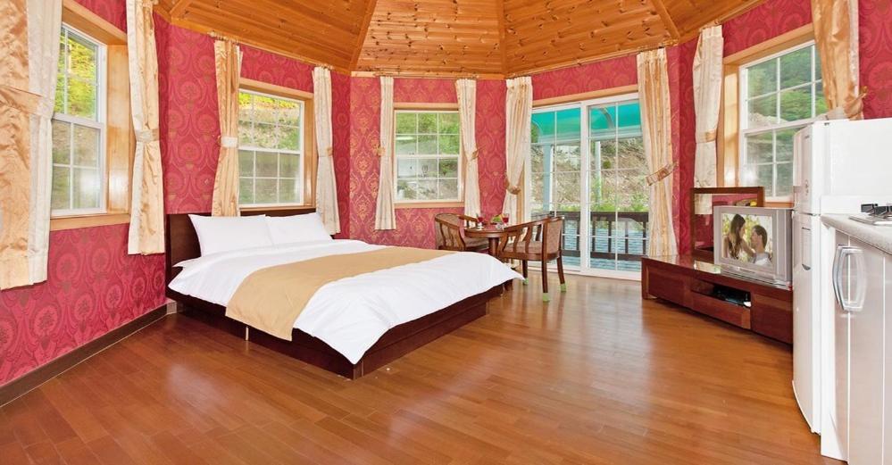 Double Room 2 - Photo 1
