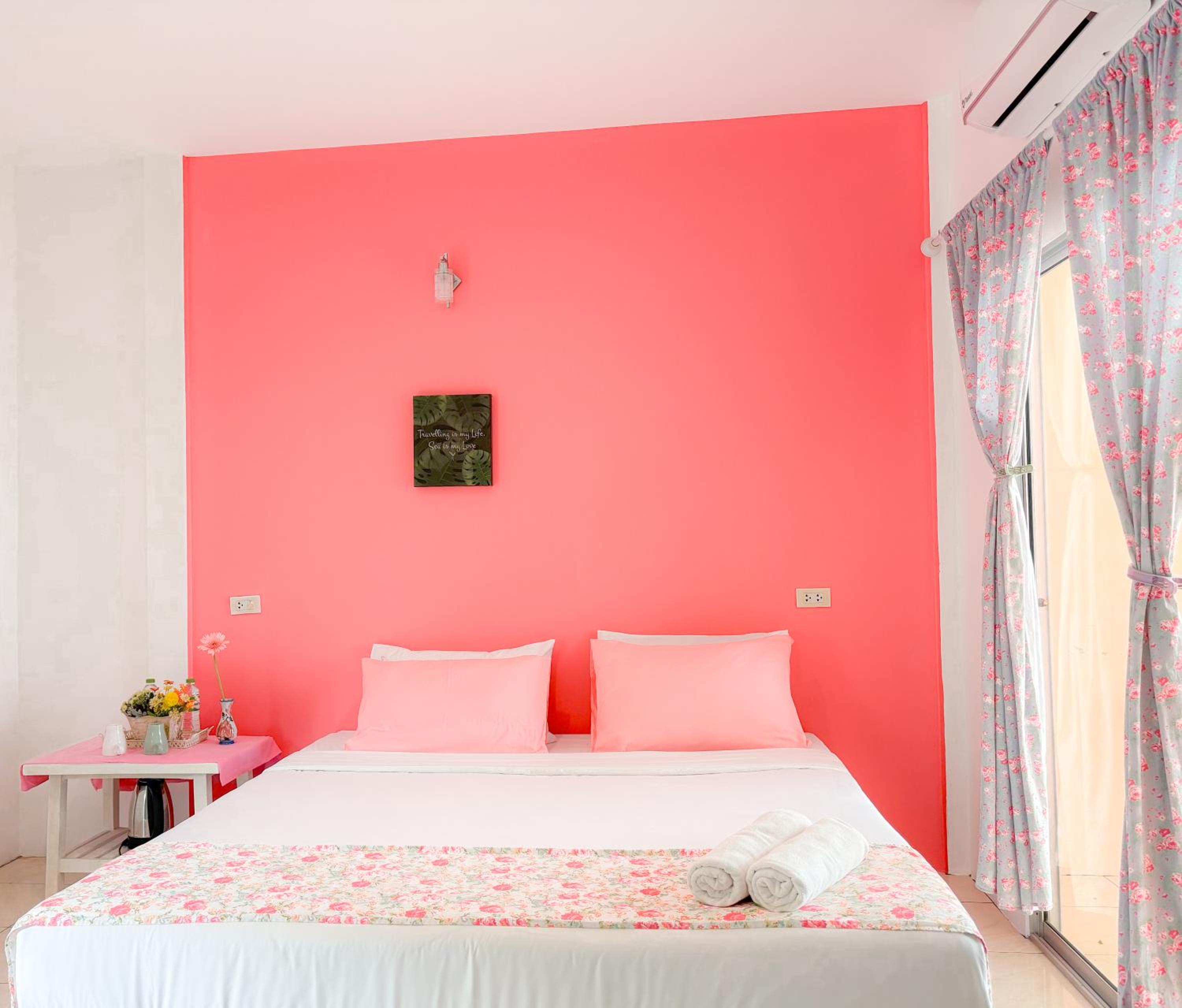 Standard Double Room - Photo 26