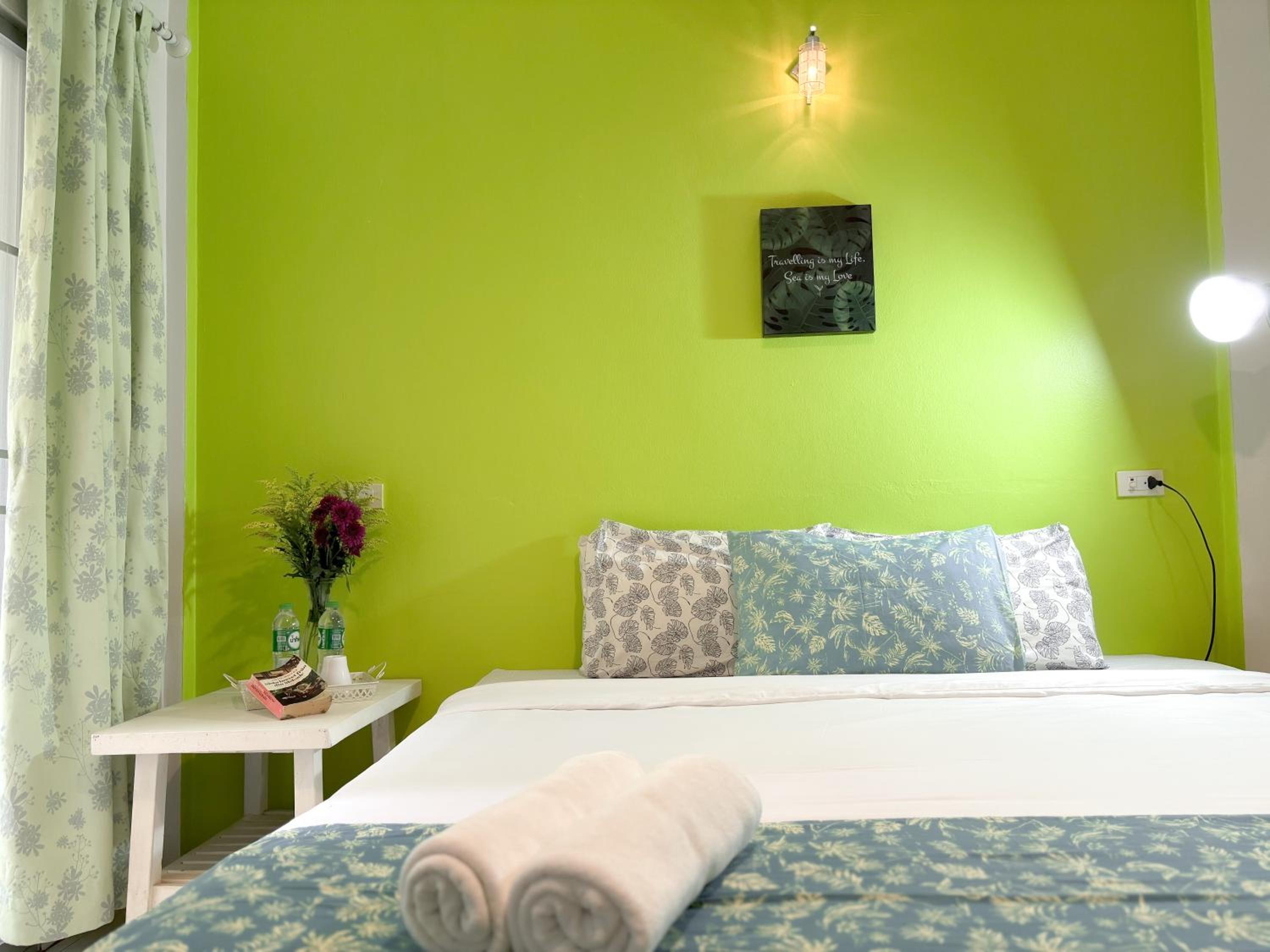 Standard Double Room - Photo 14