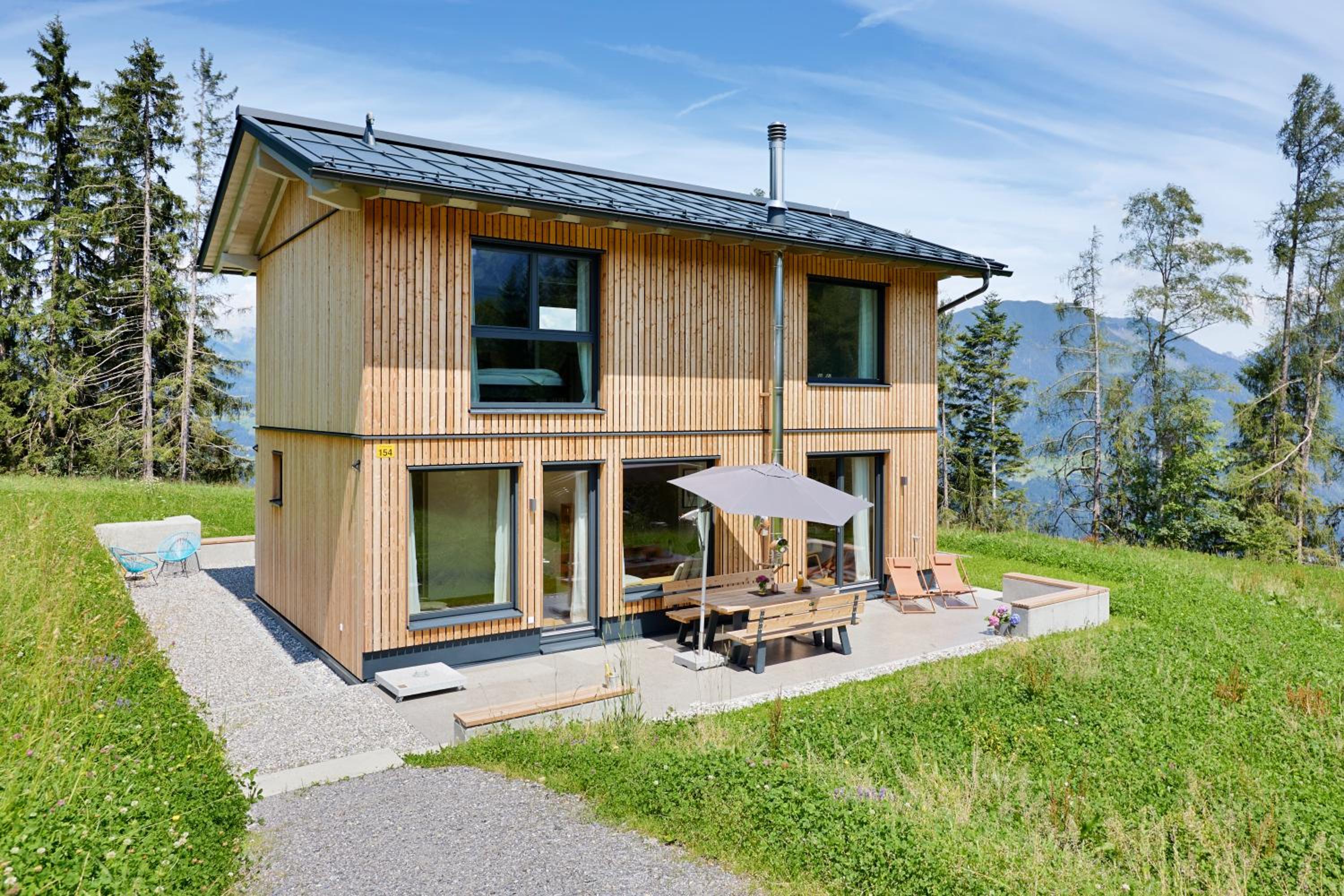 Four-Bedroom House photo 2