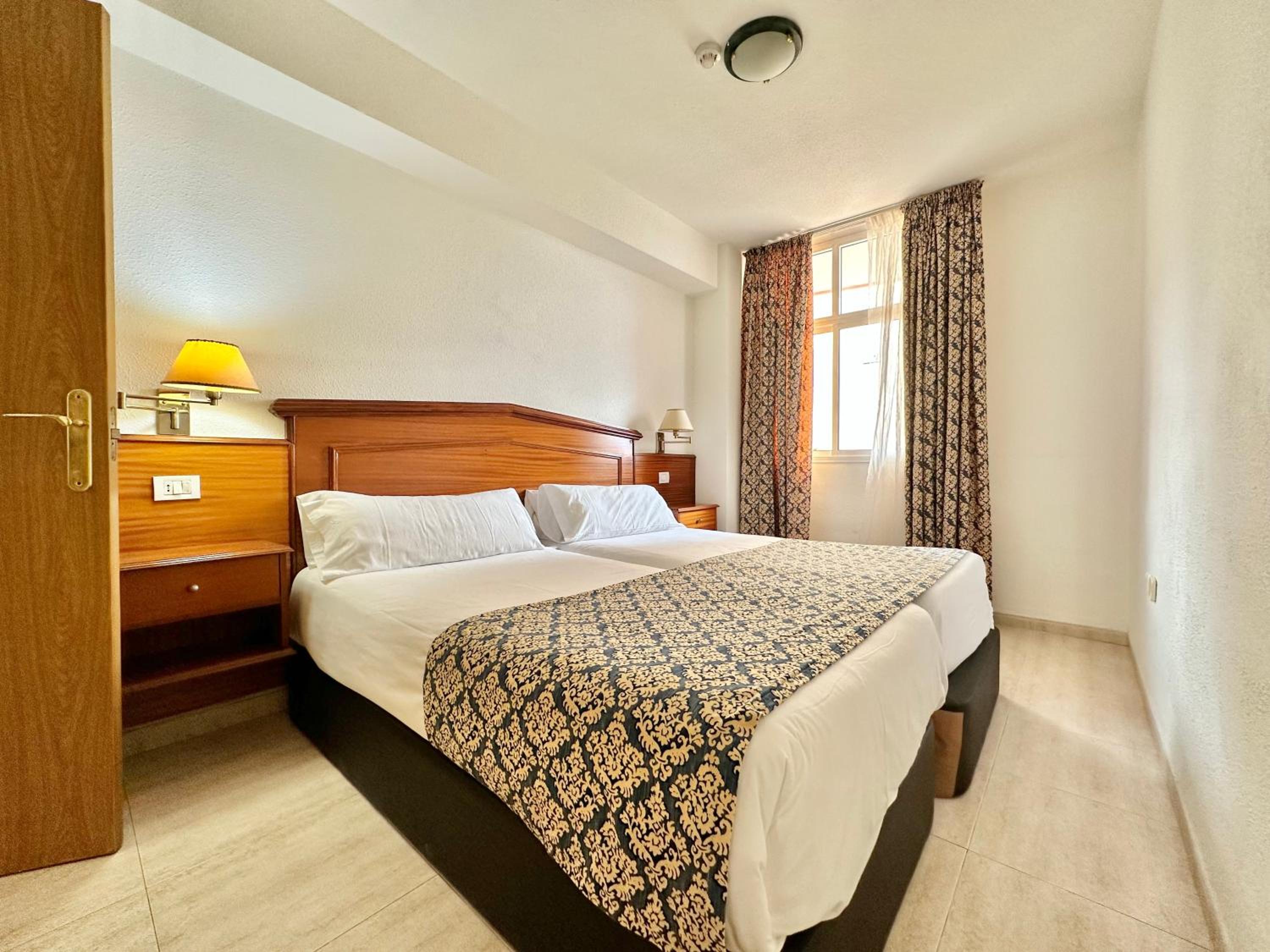 Apartamento de una habitación con balcón