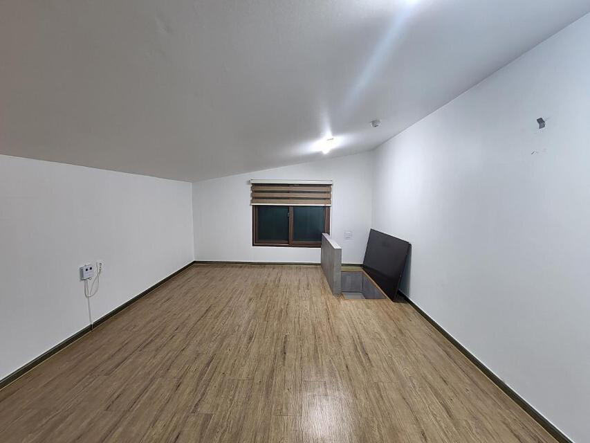 Family Room photo 2