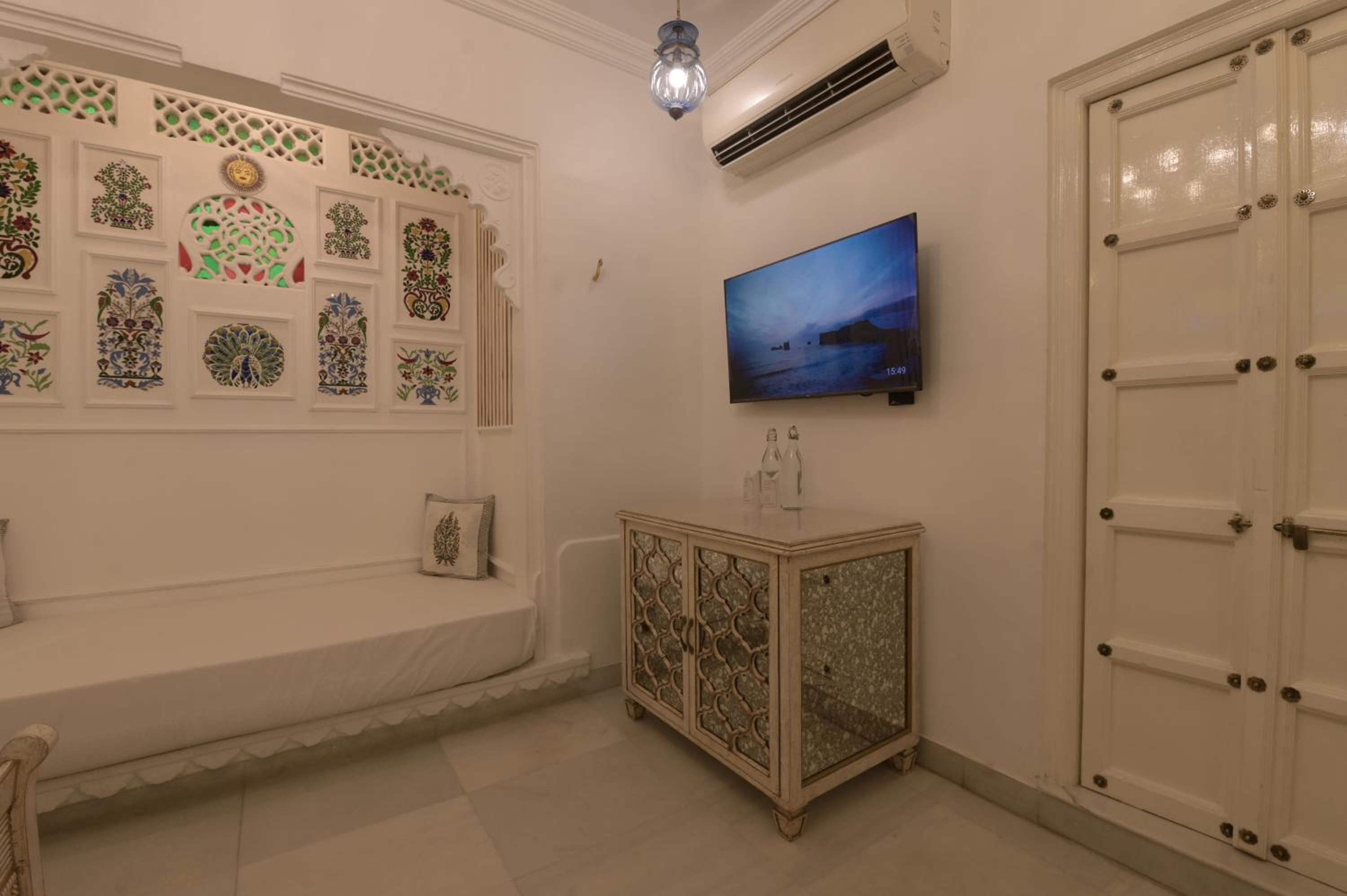 Haveli Room Non Lake Facing: Avail 30% Discount on spa (Valid for stay from 15 Apr to 30th Sept 2026) photo 3