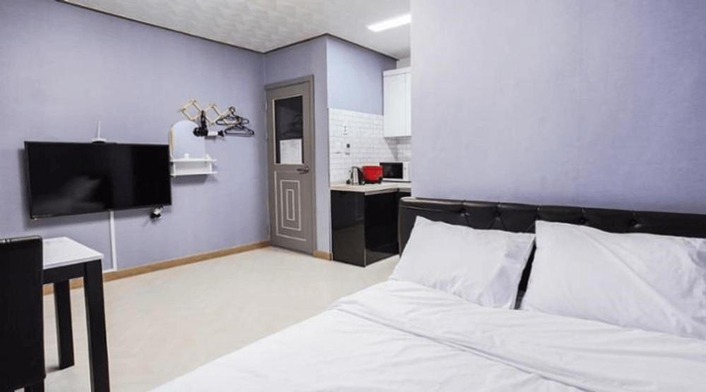 Double Room 4 photo 1