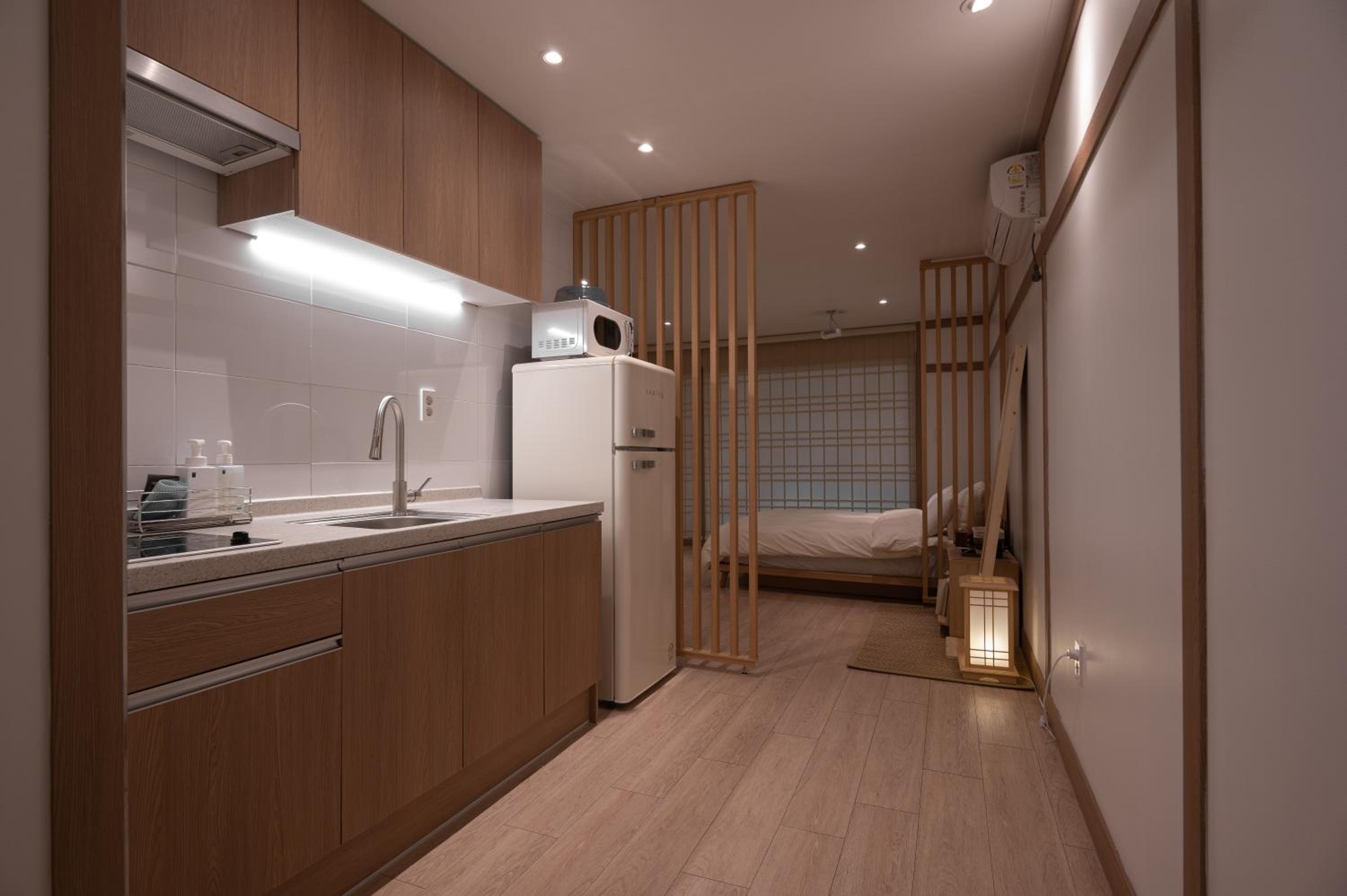 Double Room - Photo 5