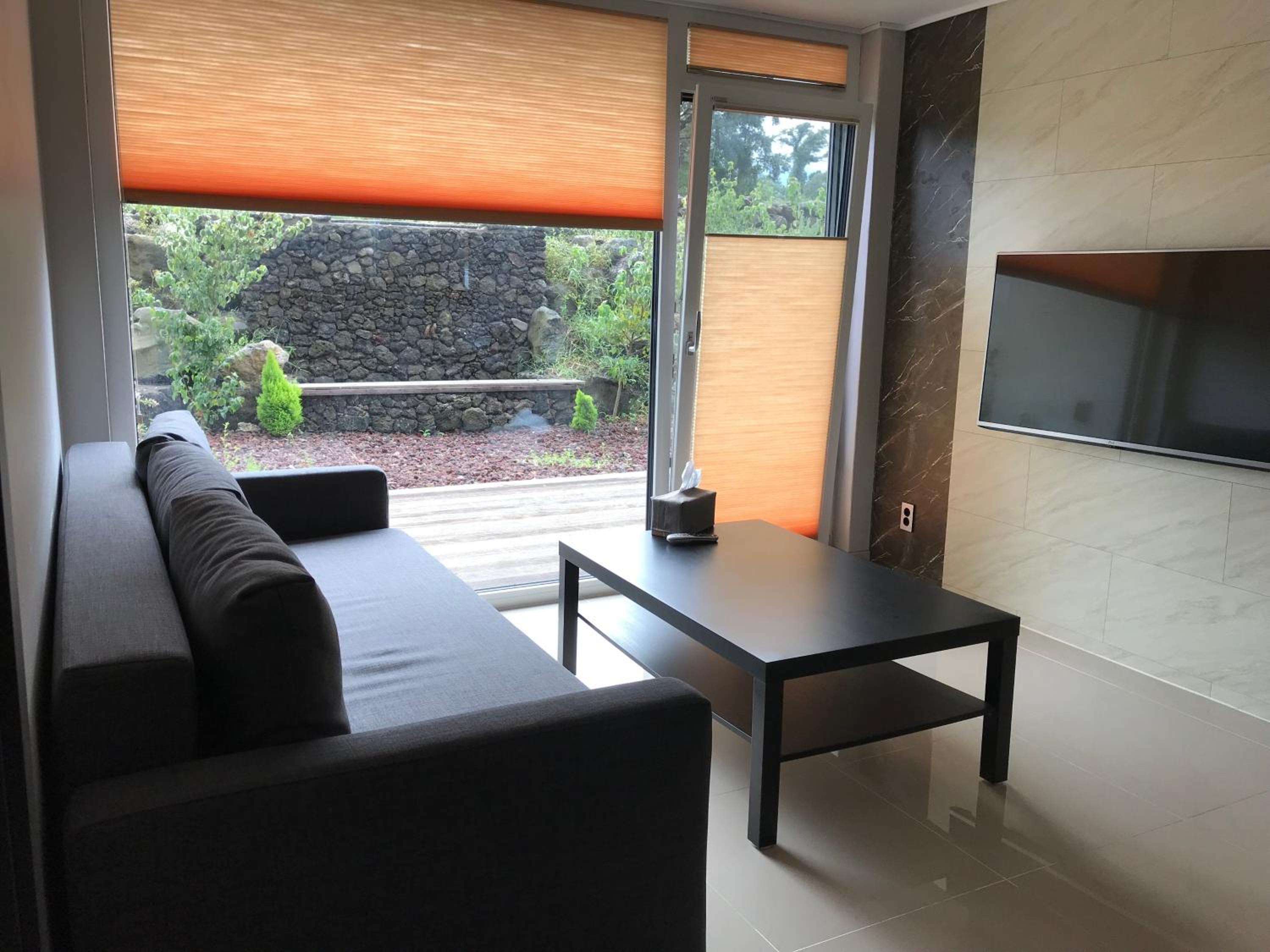 Quadruple Room - Photo 17