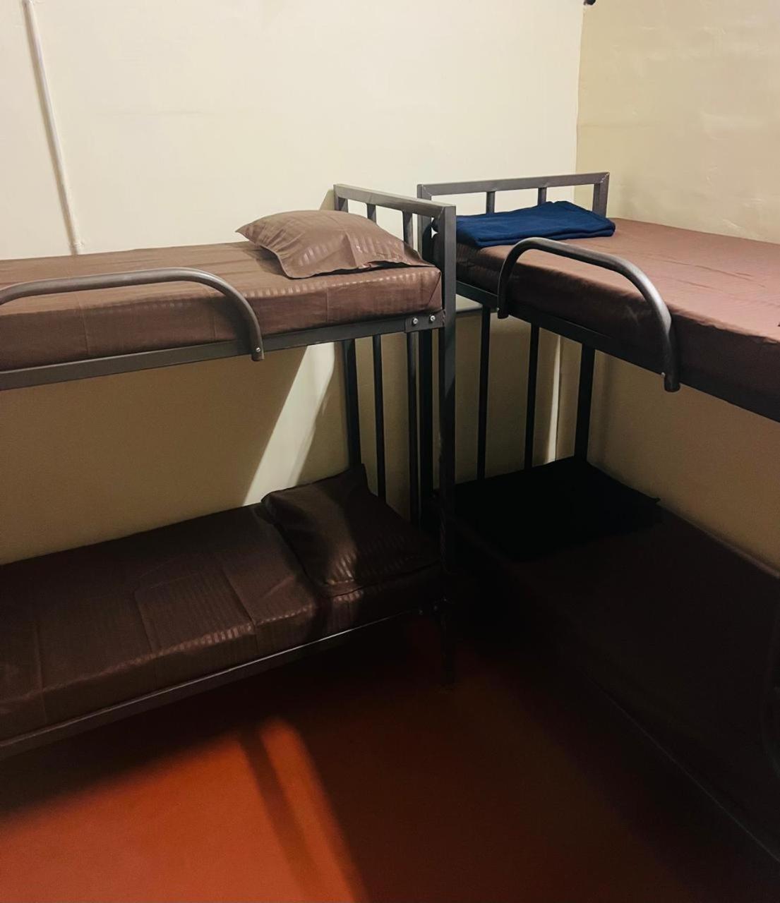 Single Bed In Dormitory Room photo 3