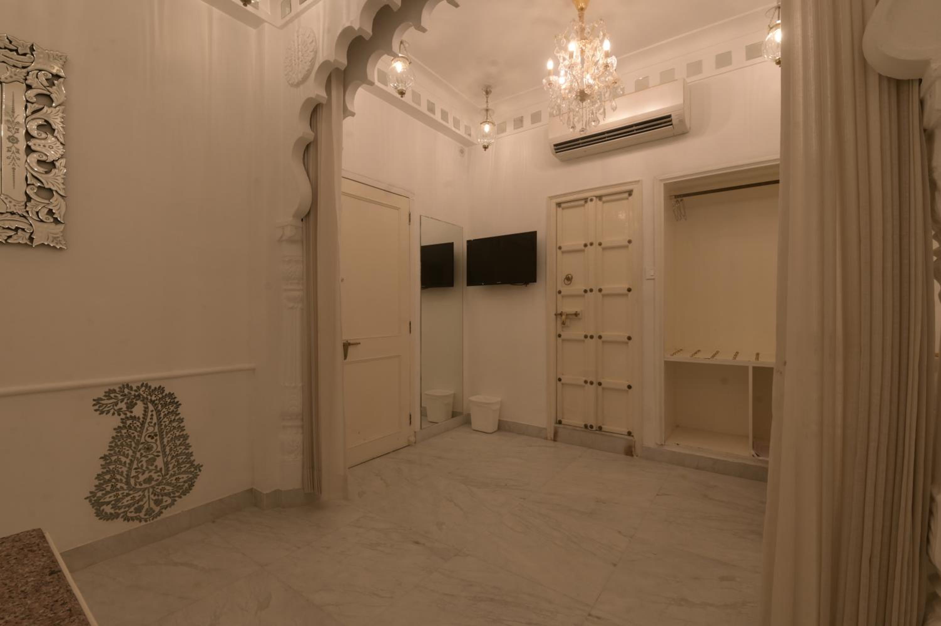 Standard Room Non Lake Facing: Avail 30% Discount on spa (Valid for stay from 15 Apr to 30th Sept 2026) photo 3