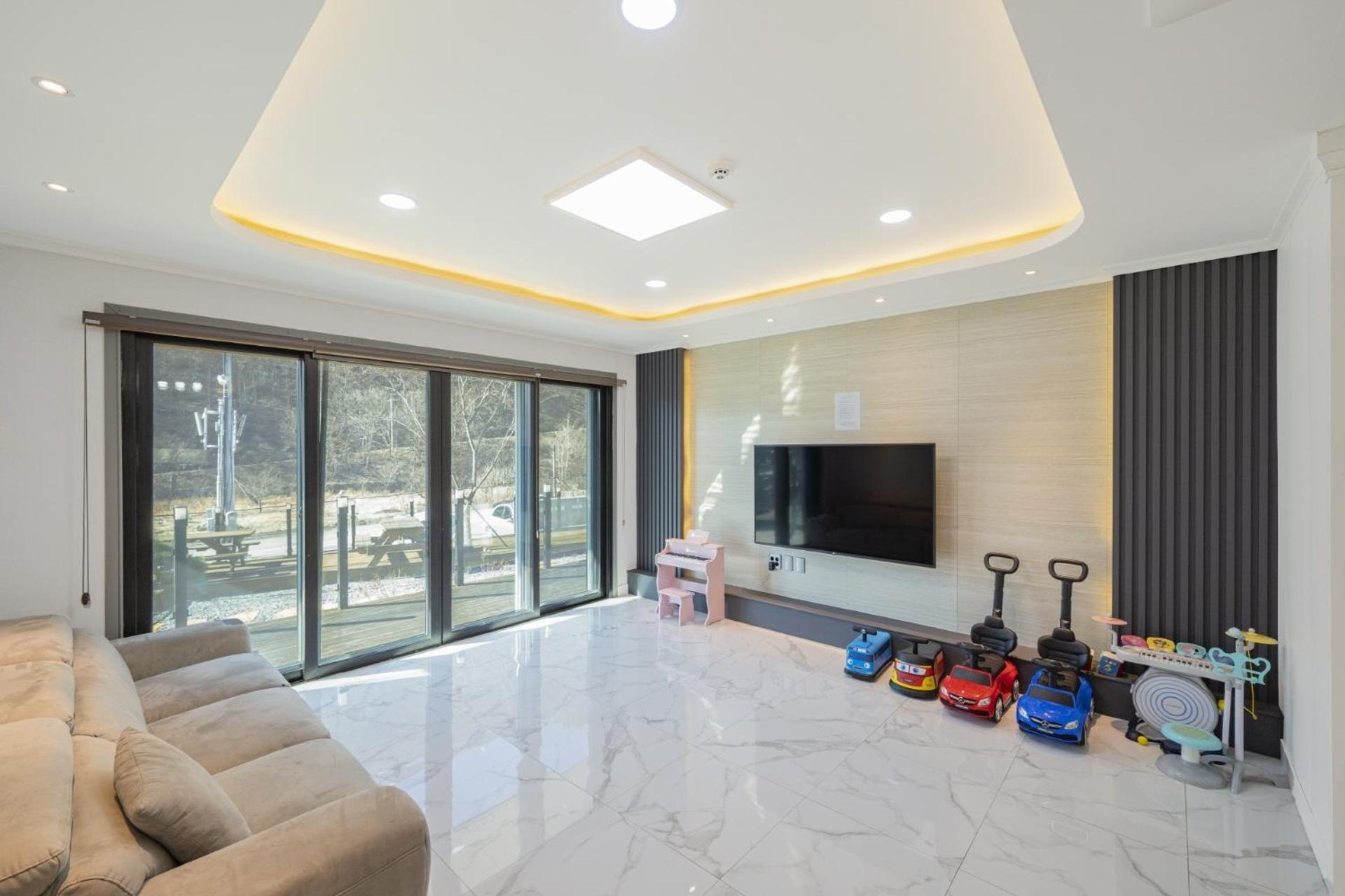 Triple Room 2 photo 1
