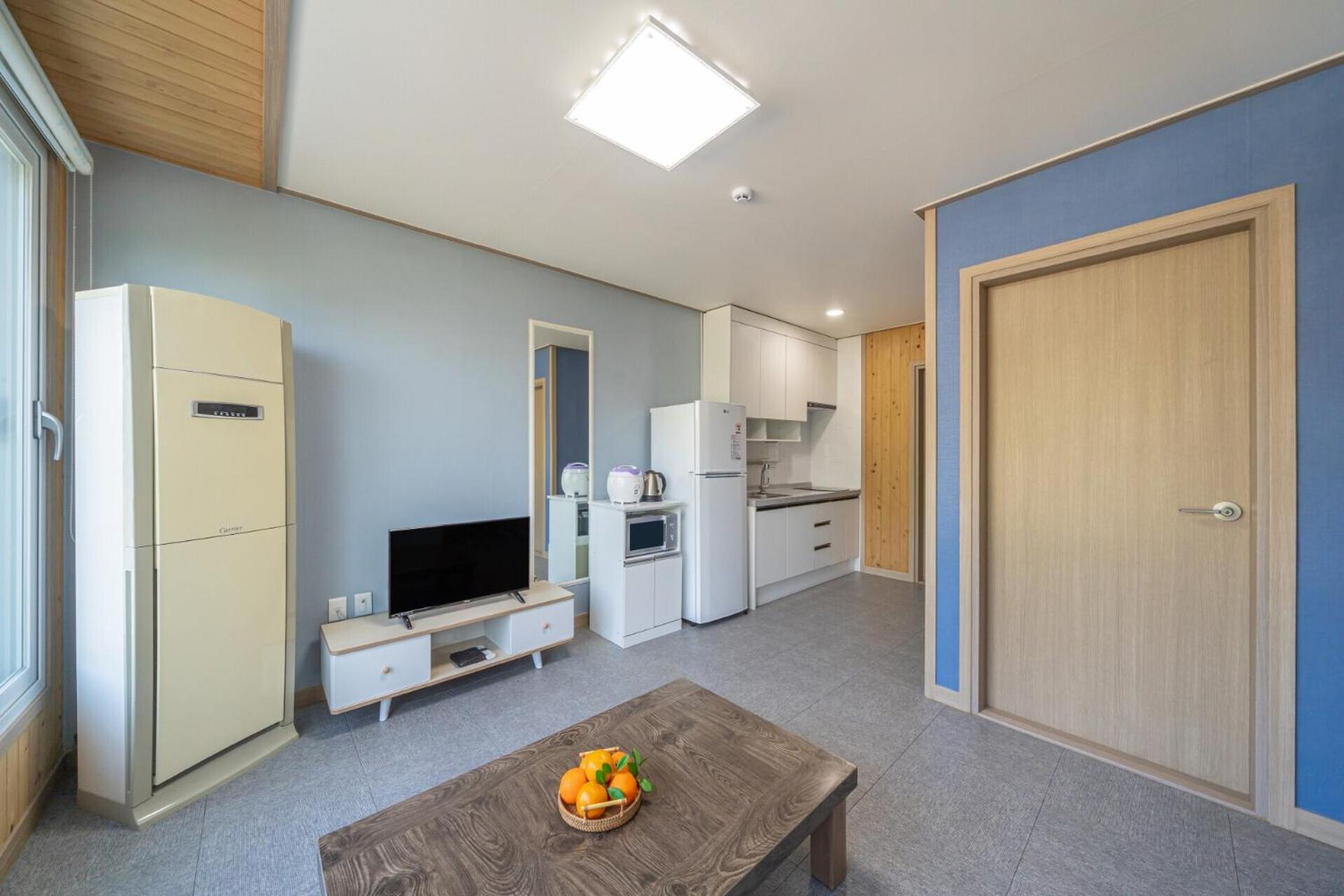 Double Room 12 photo 2
