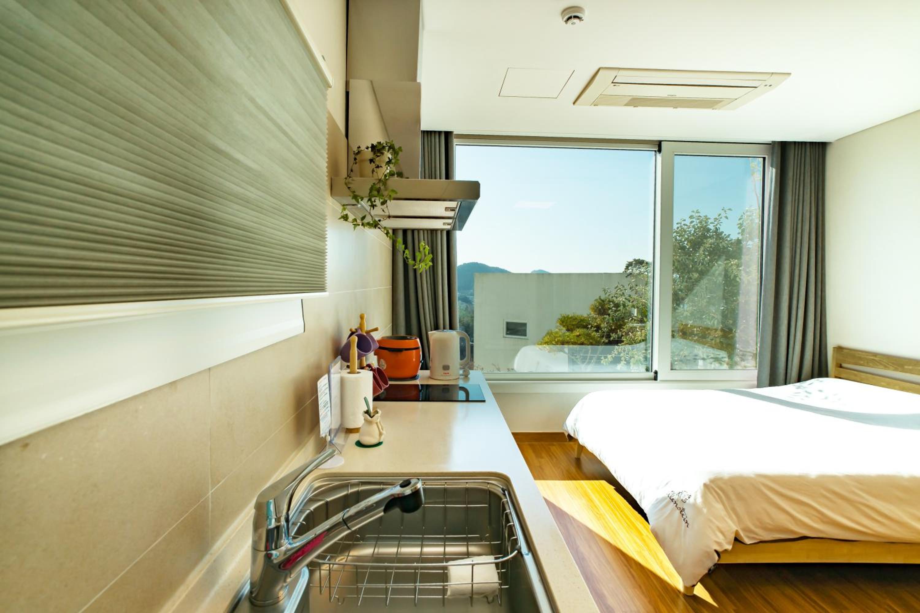 Double Room 2 photo 2