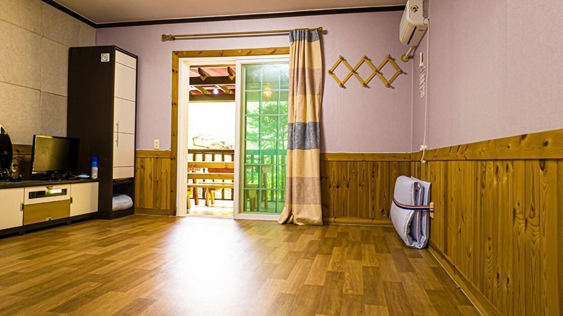 Triple Room 2 - Photo 1
