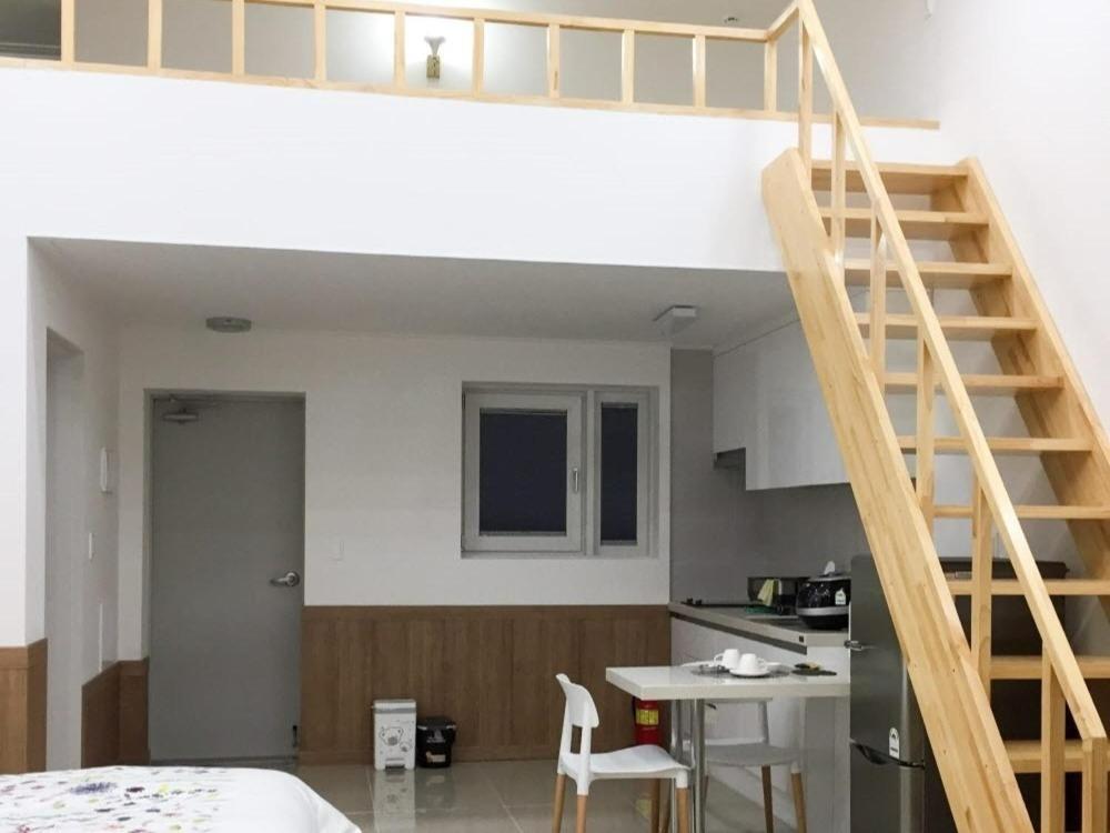 Double Room - Photo 6
