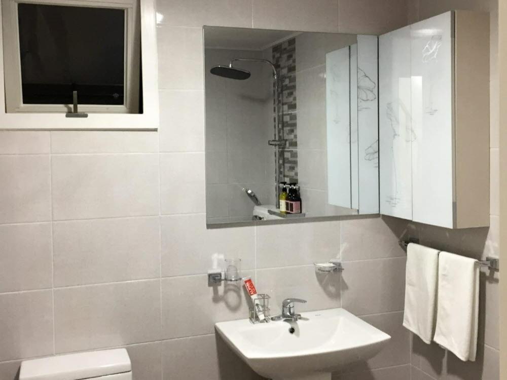 Double Room - Photo 4