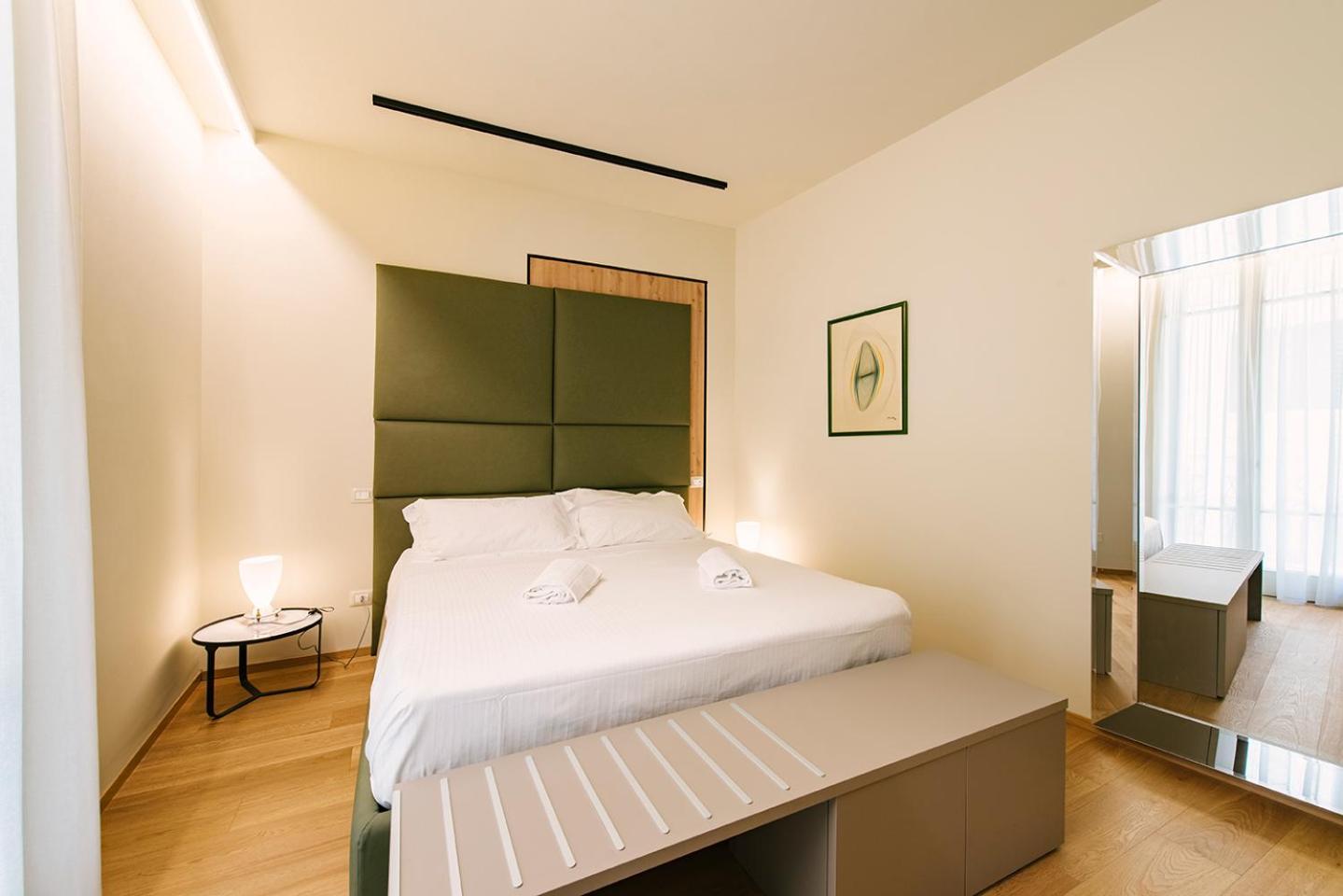 Deluxe One-Bedroom Apartment with City View