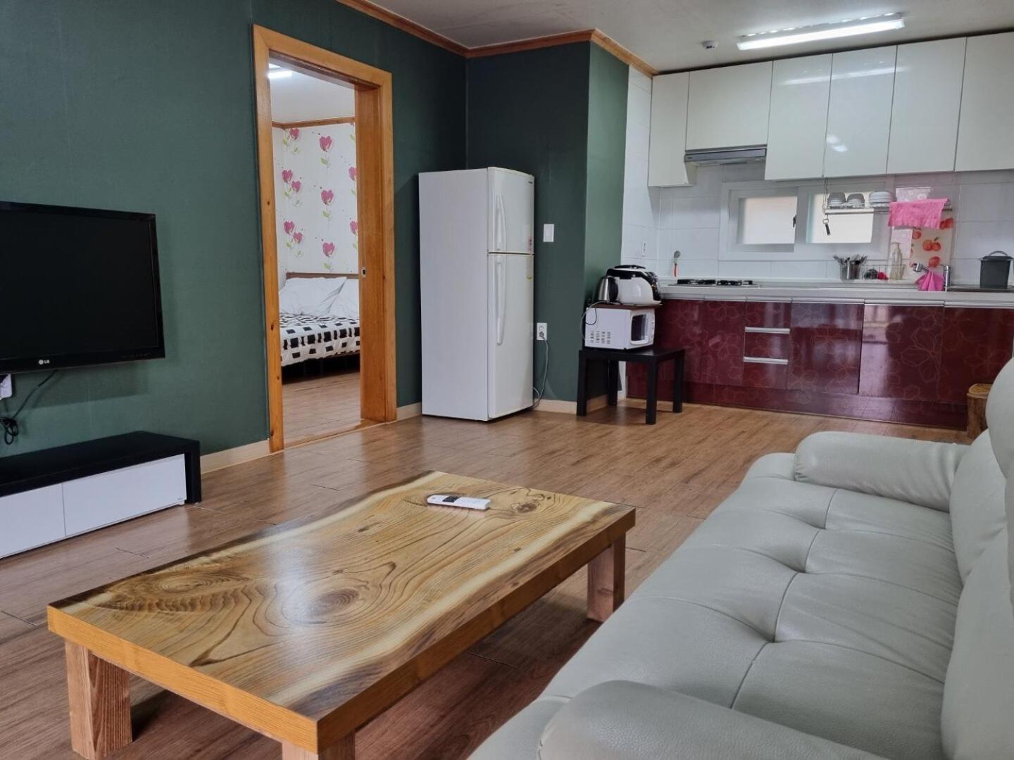 Family Room photo 1