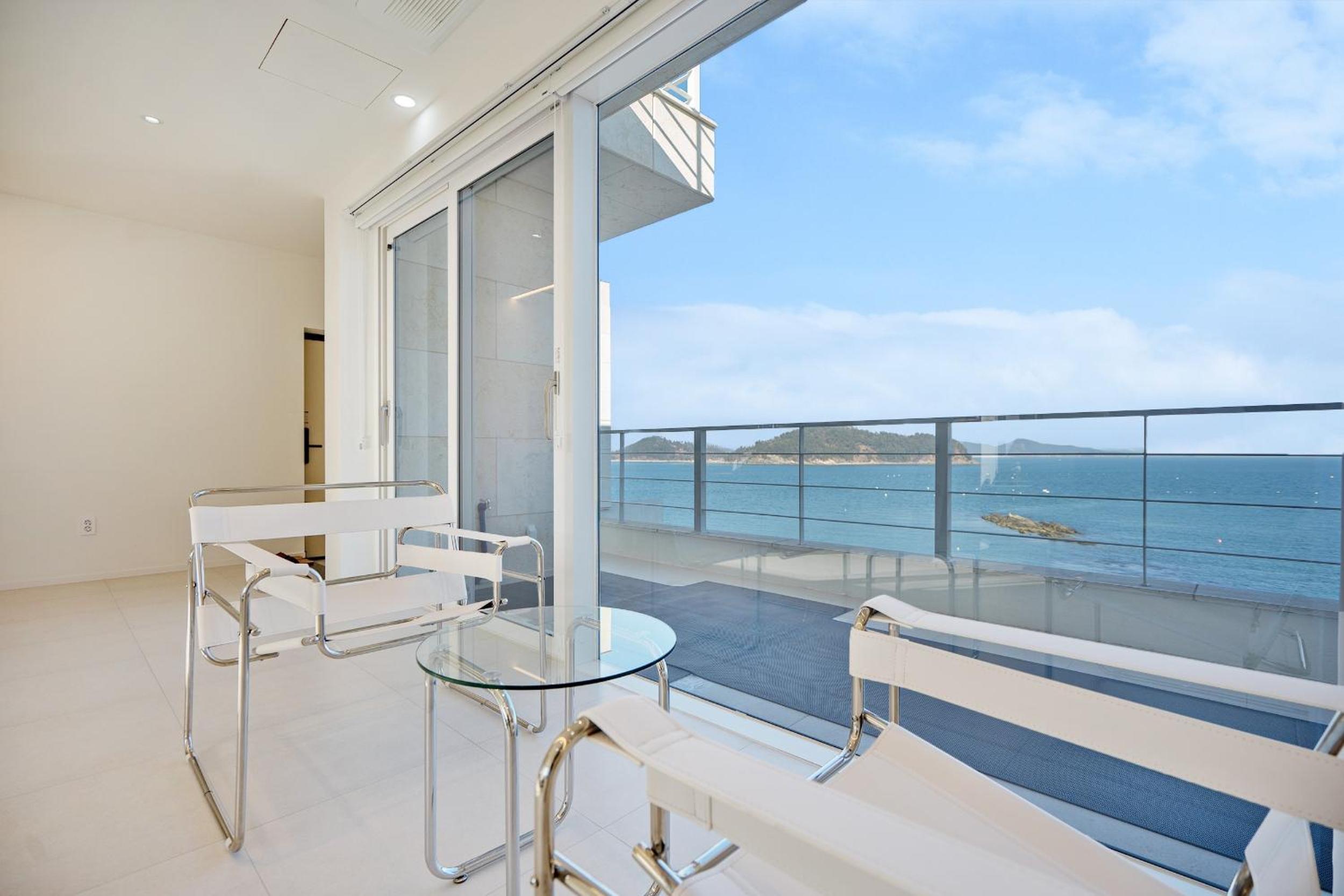 Villa with Sea View photo 2