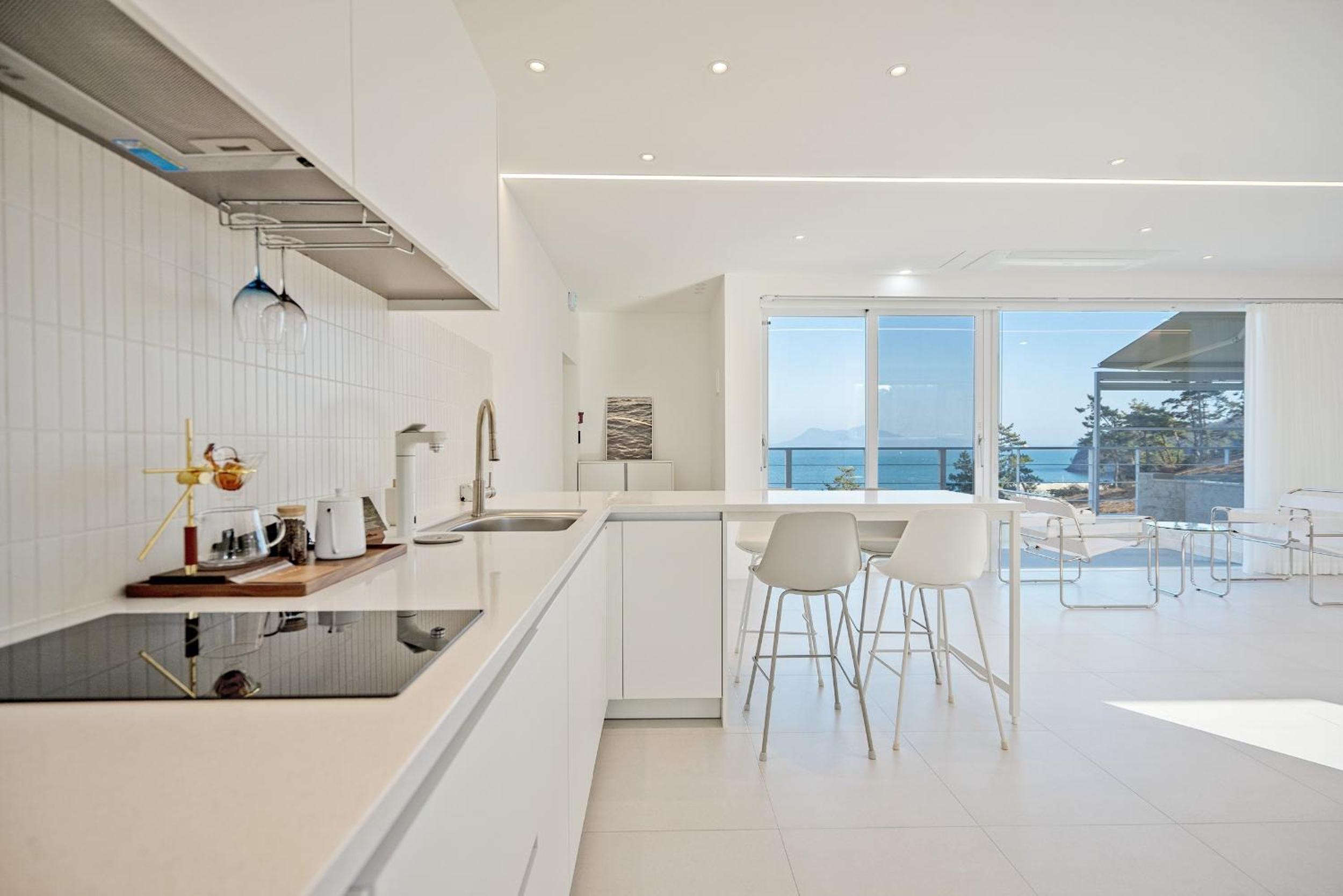 Villa with Sea View photo 3