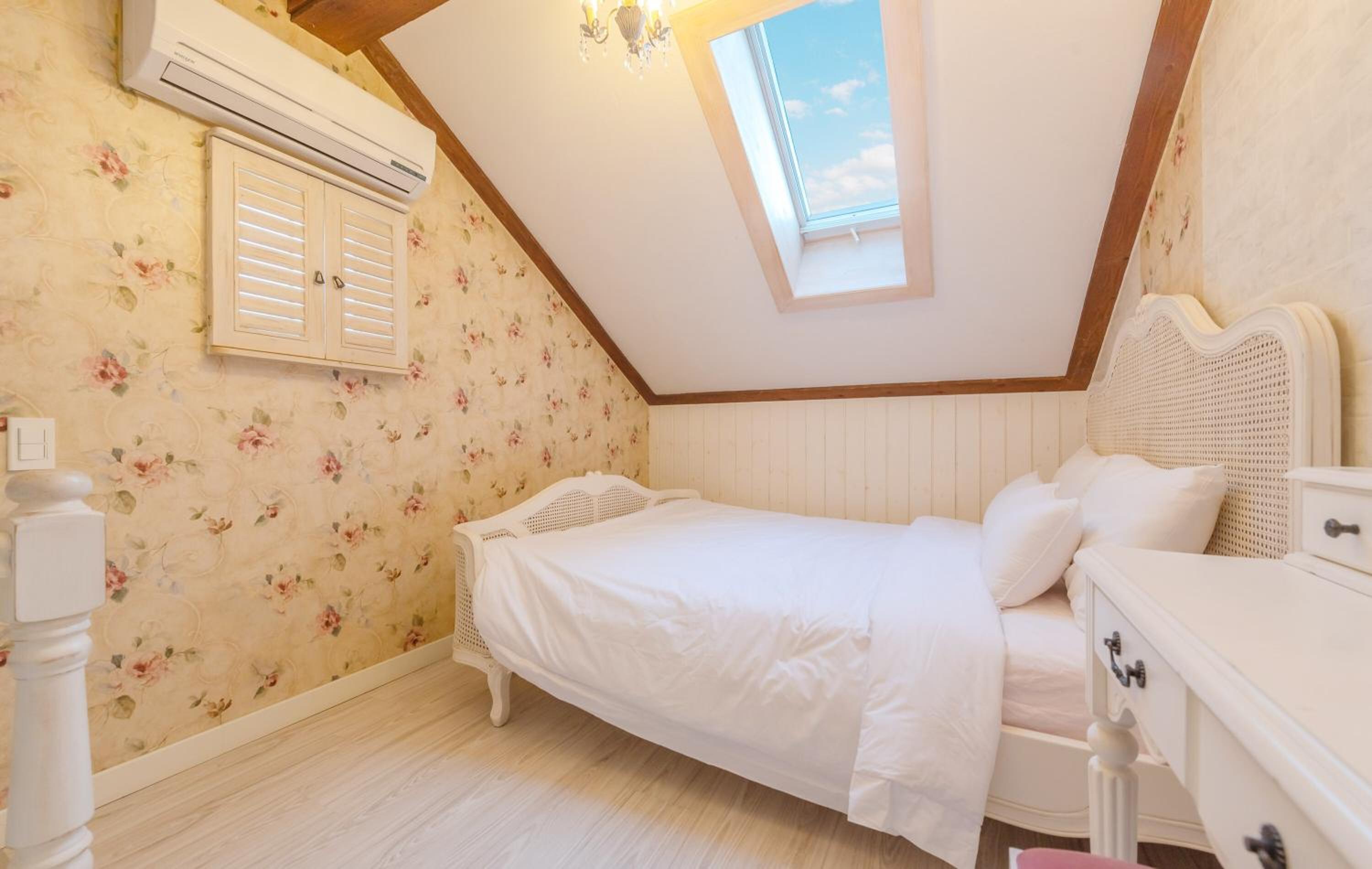Quadruple Room - Photo 2