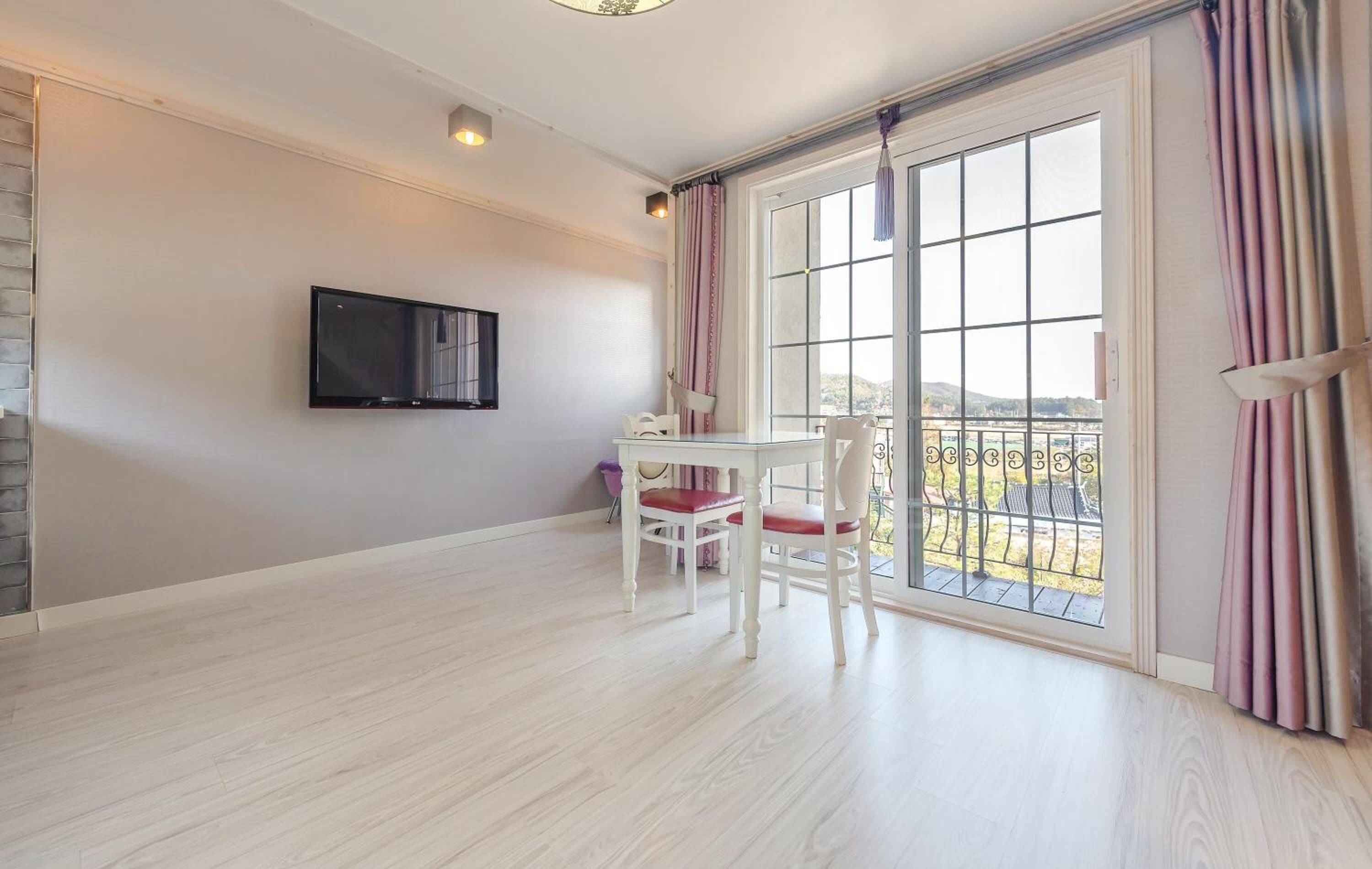 Double Room 3 - Photo 9