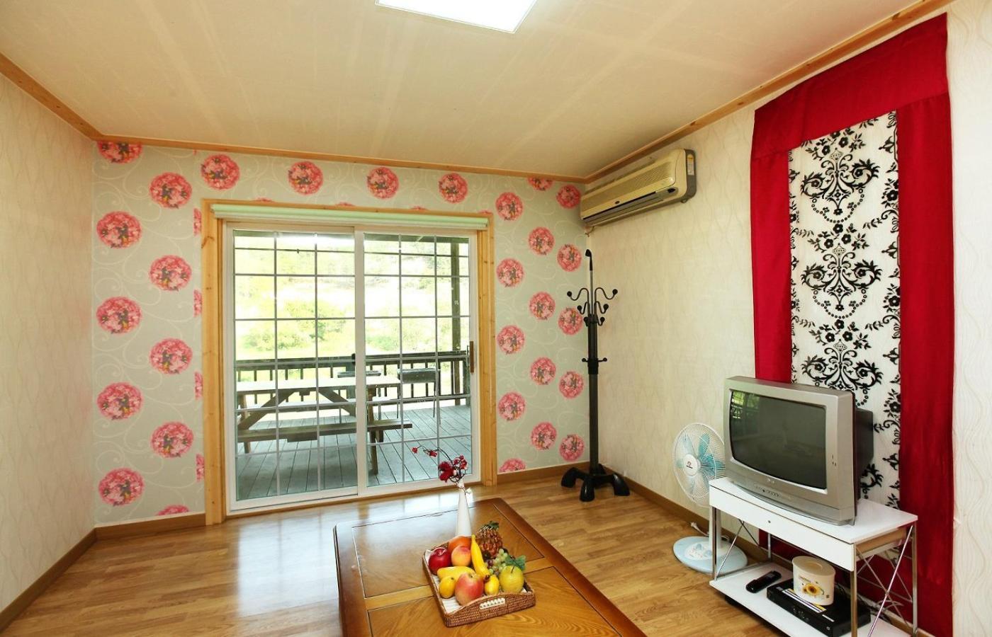Family Room photo 1