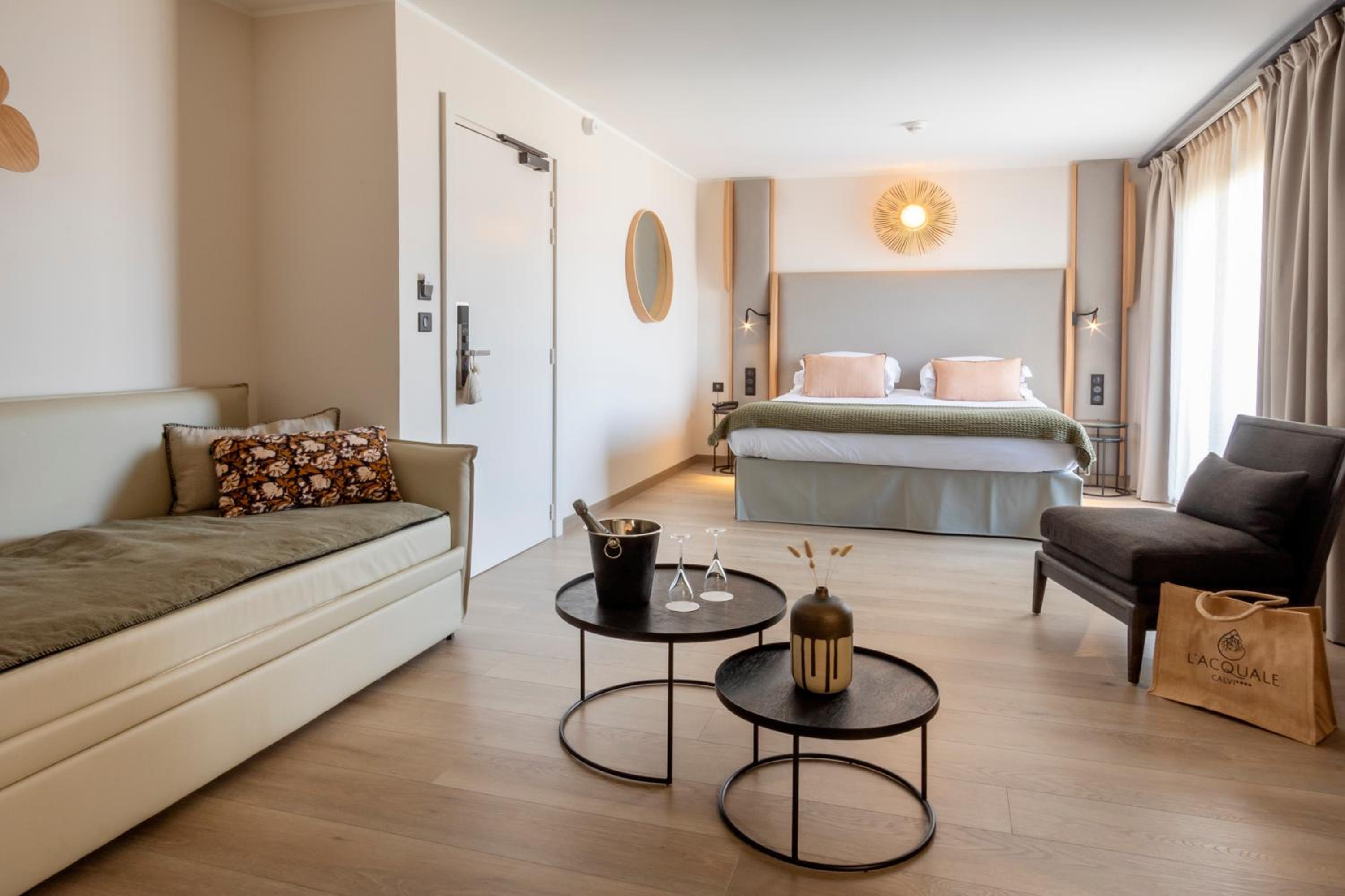 Junior Suite with Sea View photo 1