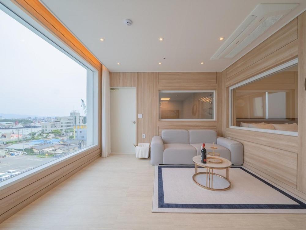 One-Bedroom Villa photo 2