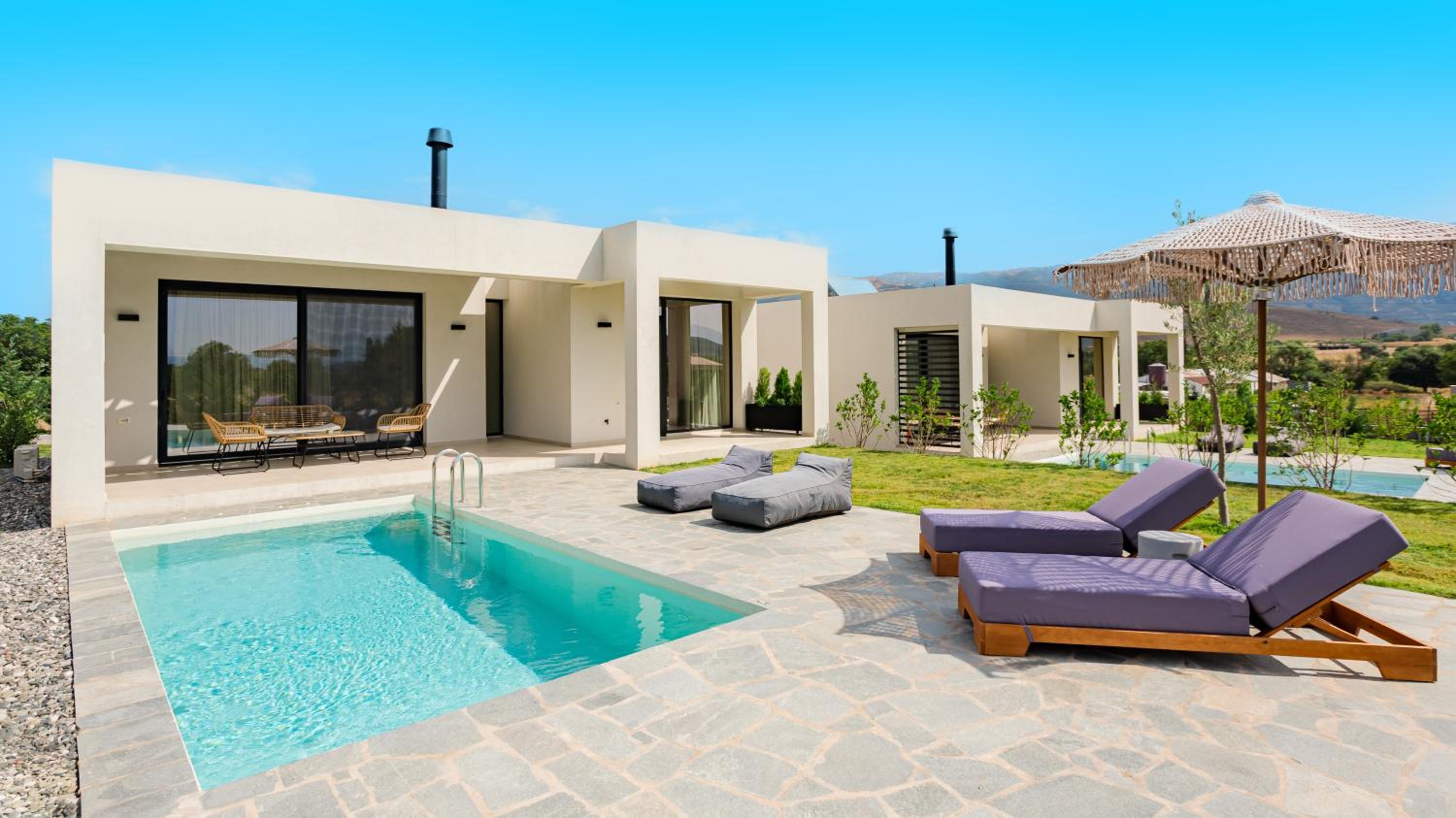 Cozy Villa with Private Pool photo 3